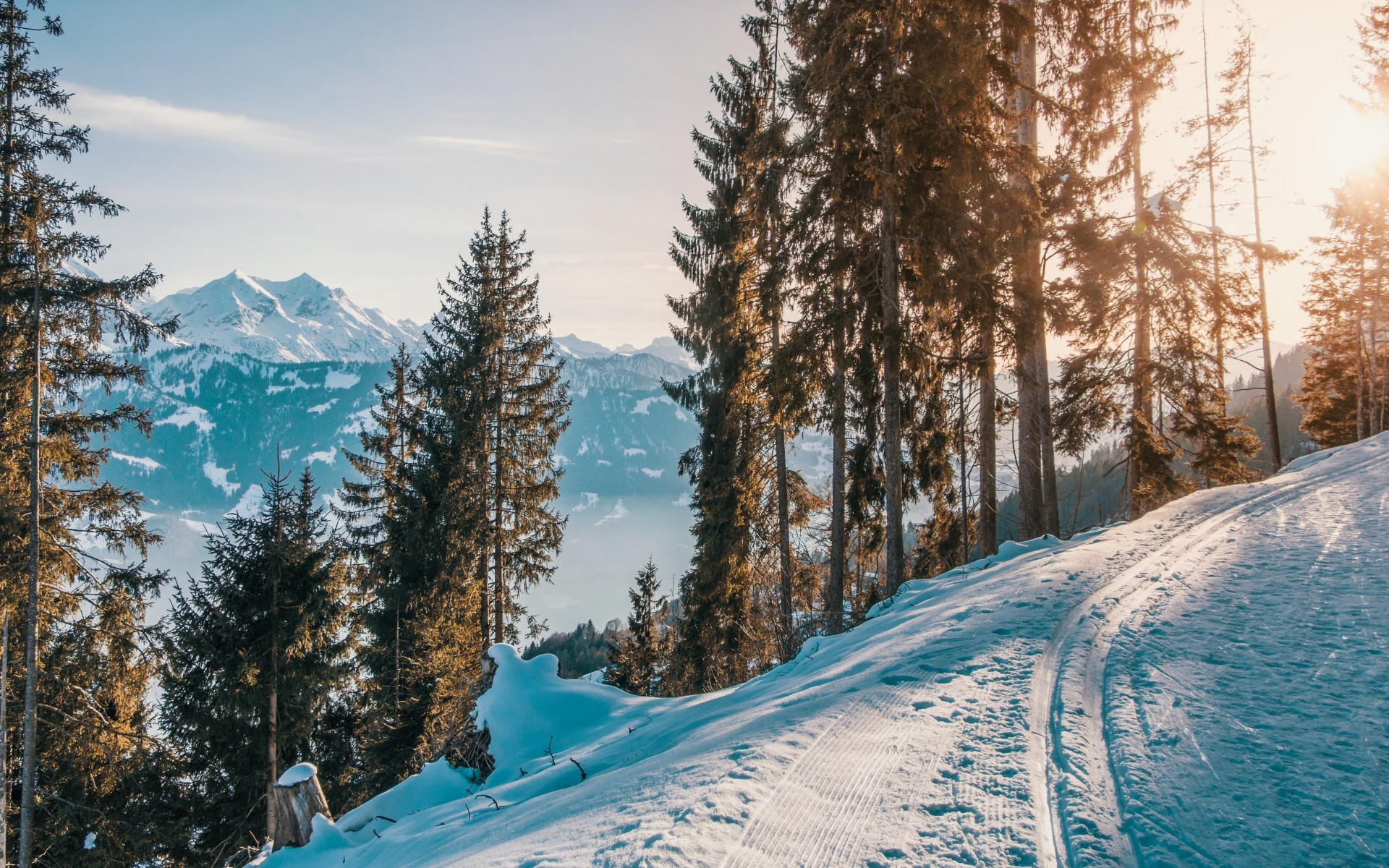 Download wallpaper: Winter, snow, white, sunset, mountains 1920x1200