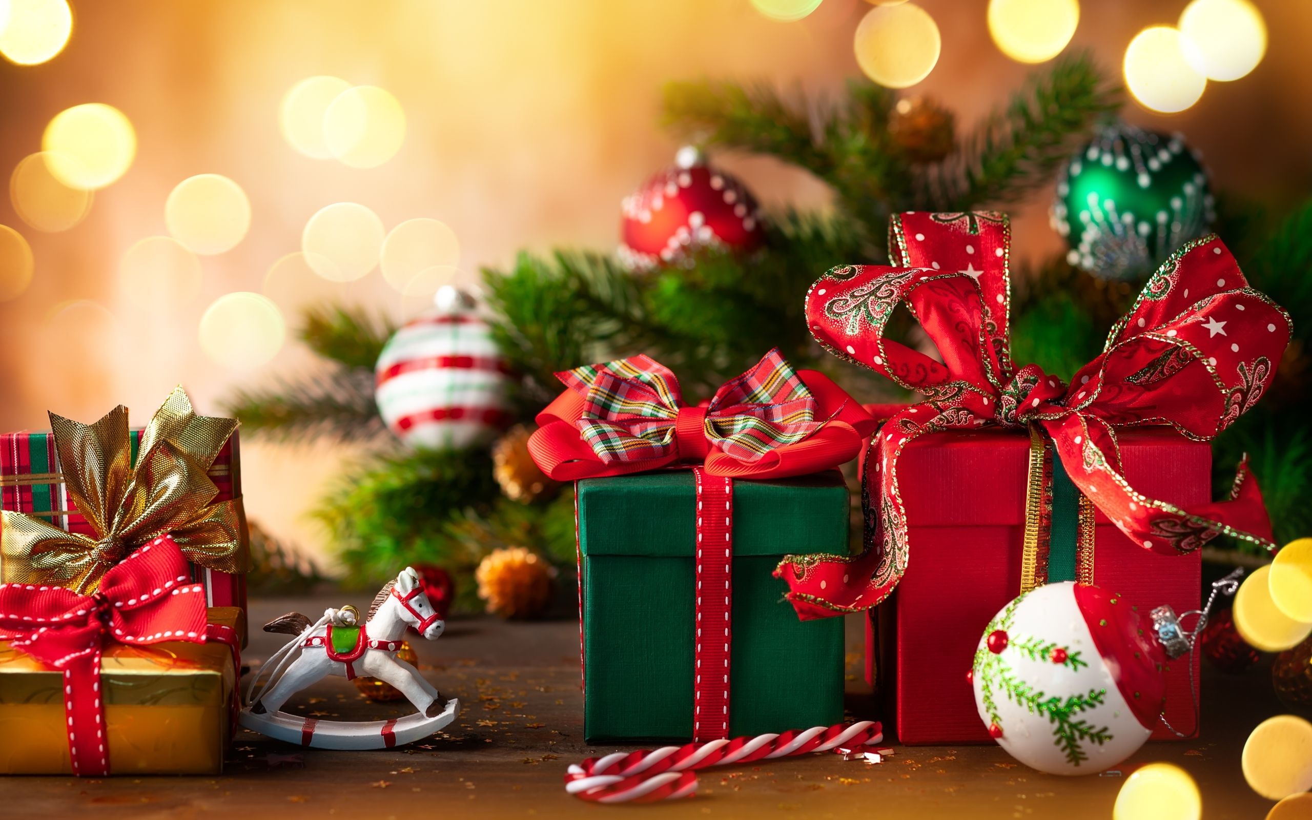 1,484,408 Christmas Gift Stock Photos - Free & Royalty-Free Stock Photos  from Dreamstime