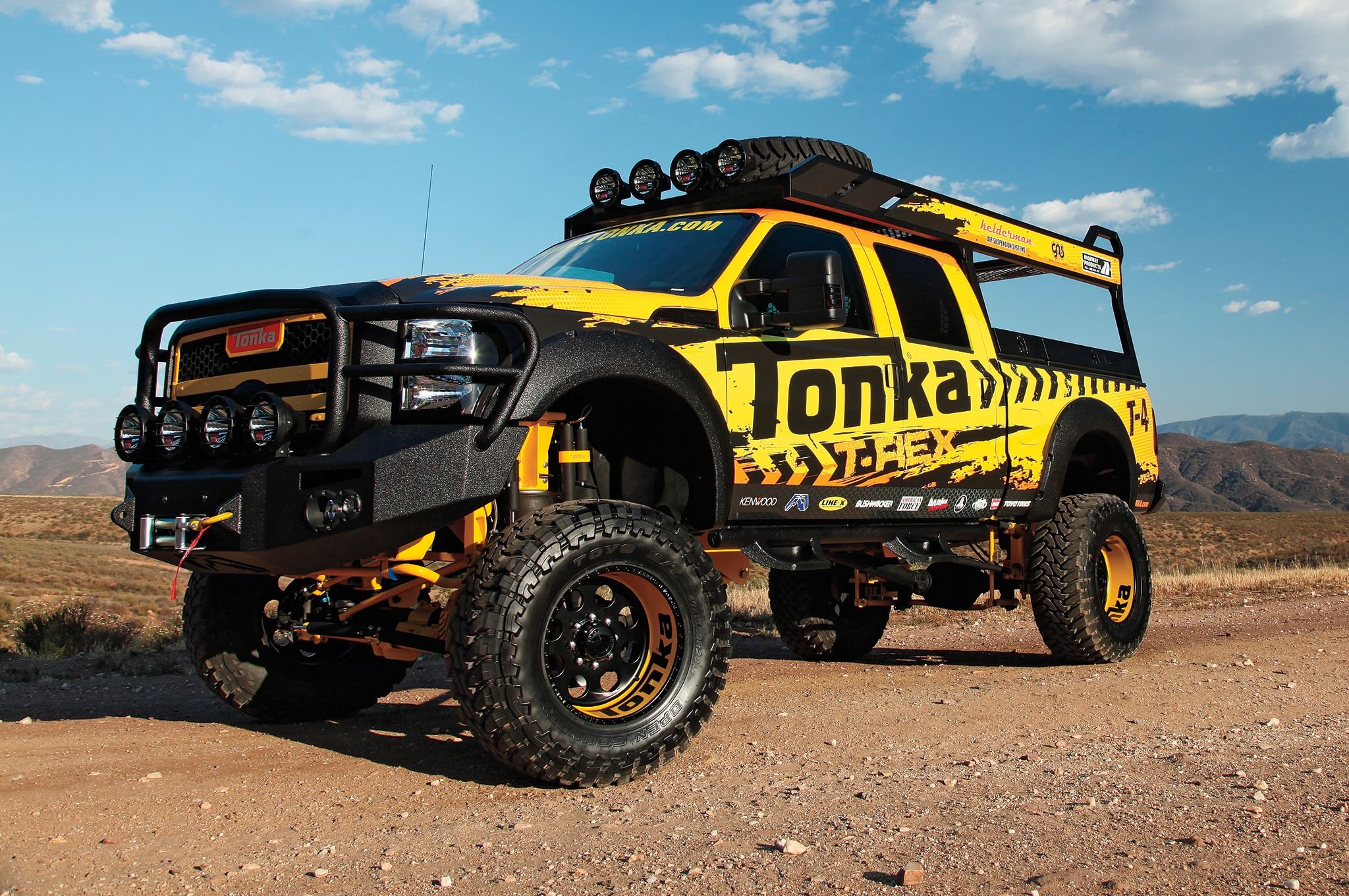 Машина с лучшей подвеской. Ford f250 off Road Tuning. Ford Tonka. Ford f250 Offroad Hunter Tuning. Форд ф250 тюнинг для бездорожья.
