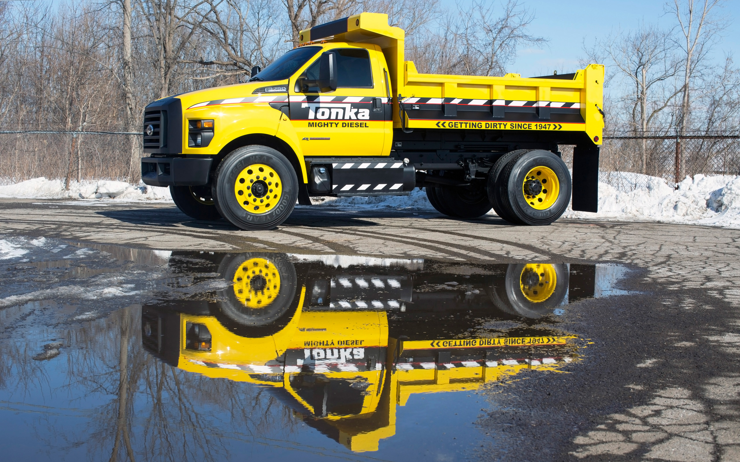 Ford F 750 Tonka Dump Truck