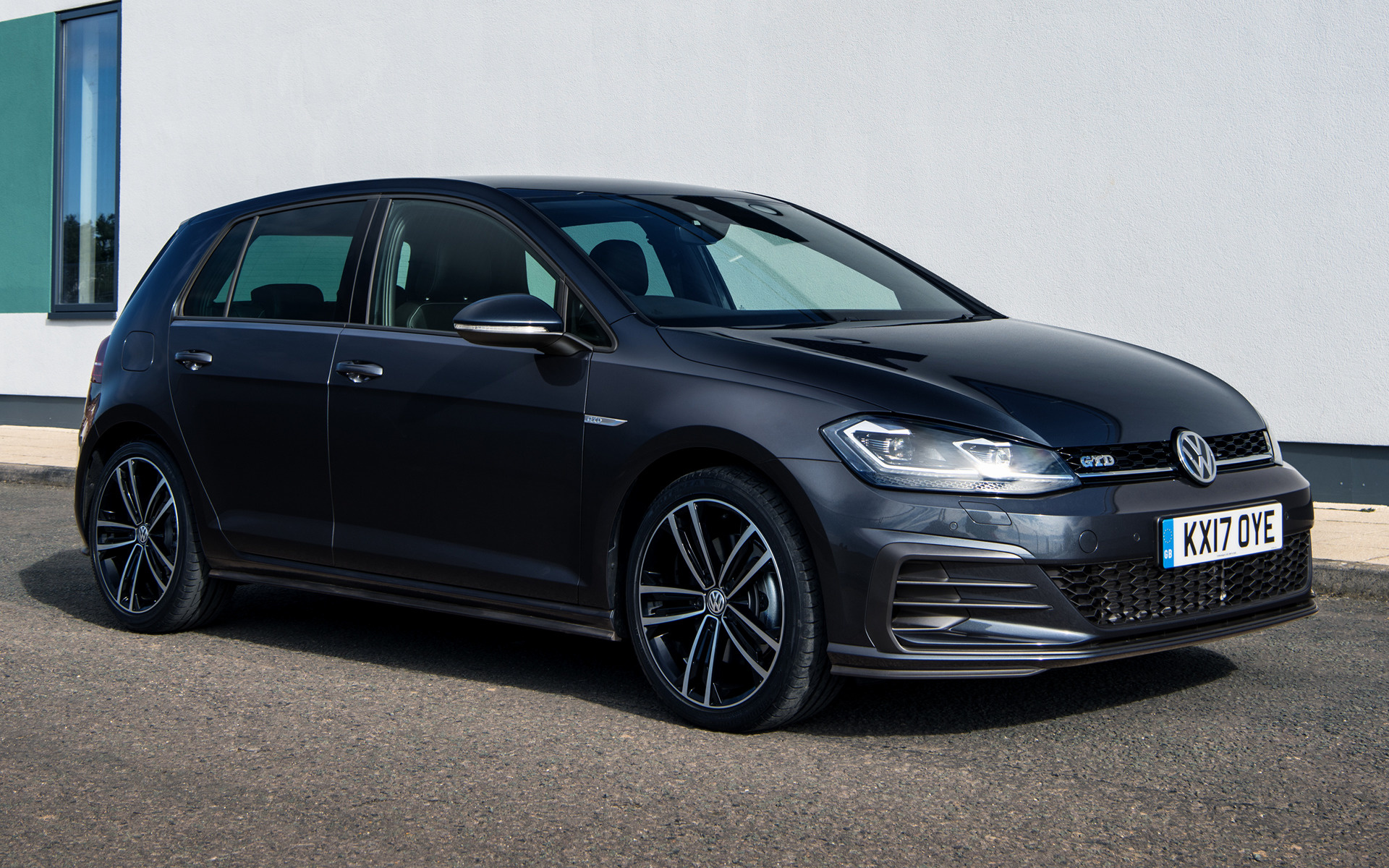 Volkswagen Golf GTD 5 Door (UK) And HD Image