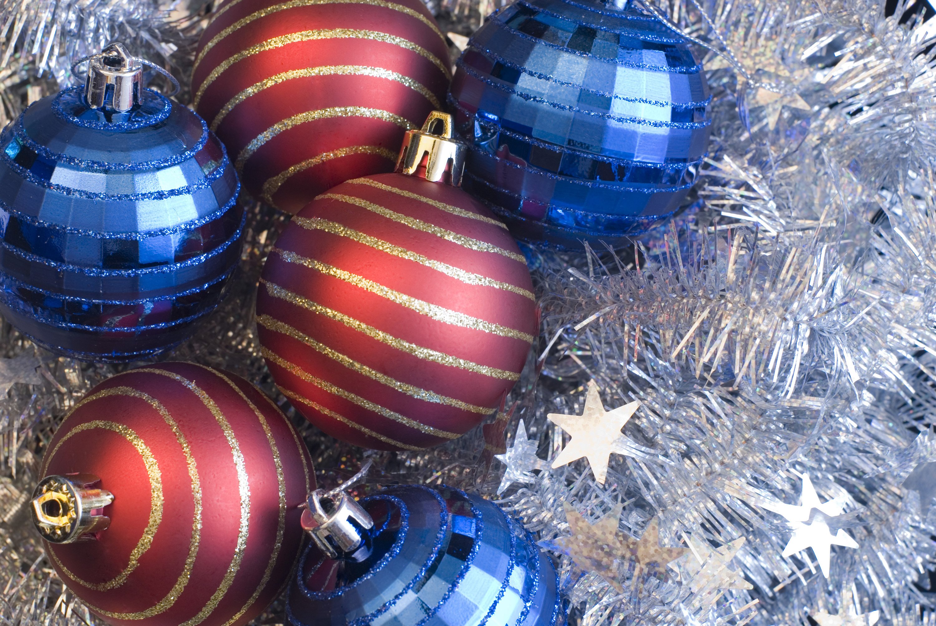 Photo of christmas glitter balls. Free christmas image