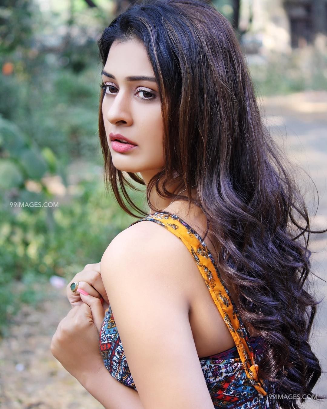 Payal Rajput Hot HD Photo & Wallpaper For Mobile