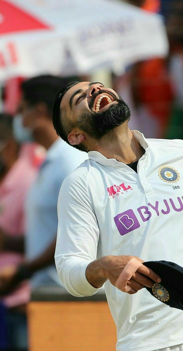 Haye! Ye Smile❤️❤️❤️❤️❤️❤️❤️❤️❤️❤️❤️❤️❤️. Virat kohli wallpaper, Virat kohli and anushka, Ms dhoni photo