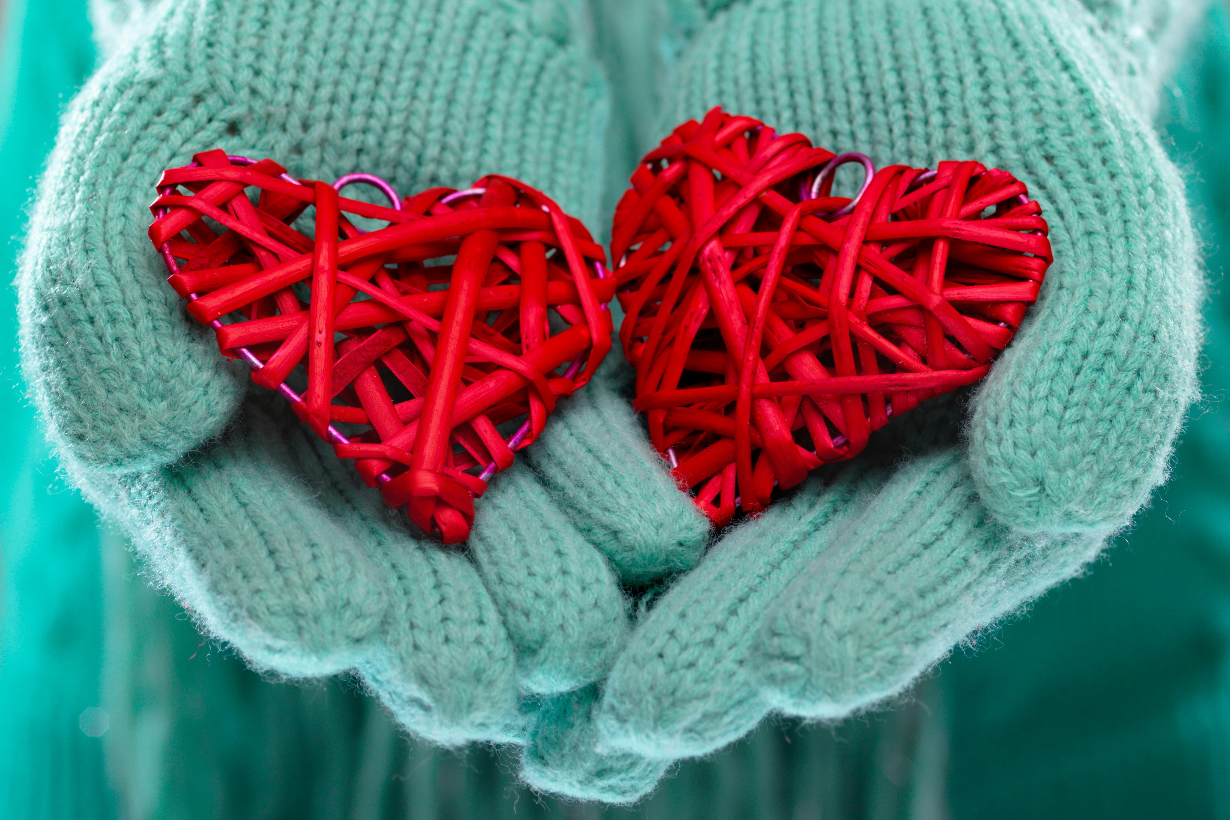 Download Wallpaper heart decoration valentine's day hand st. valentines, 4000x Wicker hearts in hands