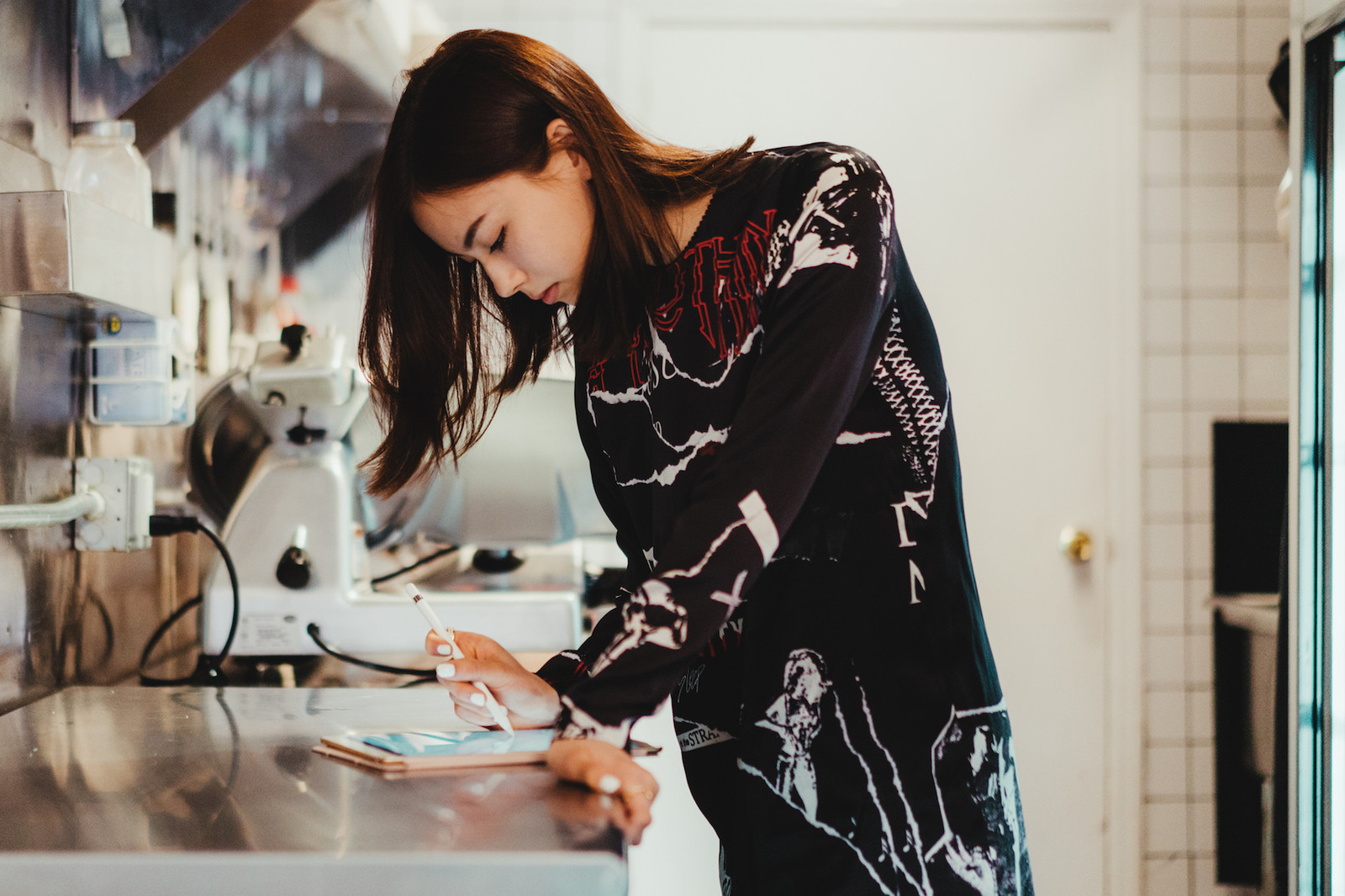 FEELFREEARTZ: ART: Pen & Paper: Lauren Tsai The 'Terrace House' star on balancing her art and modeling career