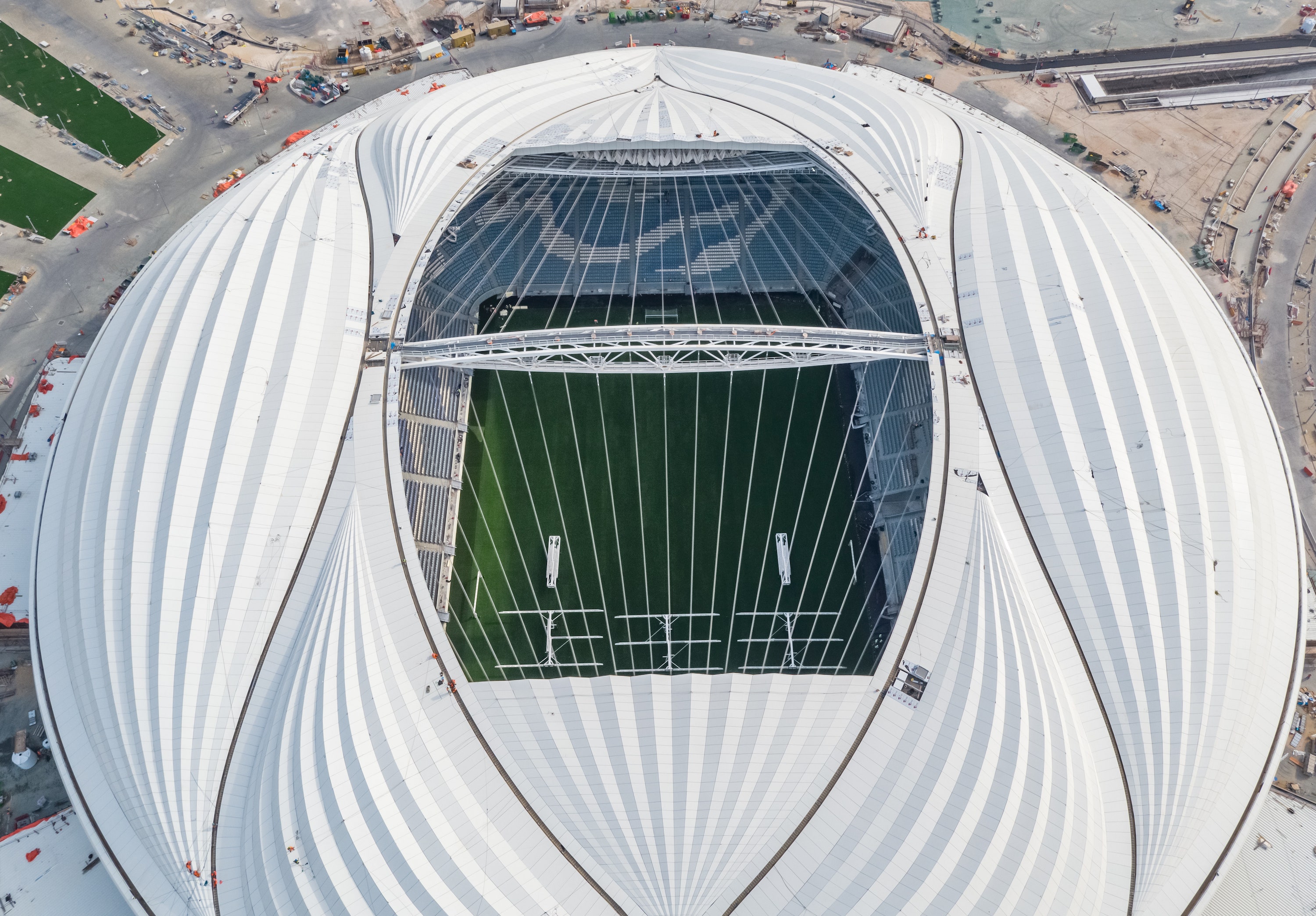 Zaha Hadid Architects Completes This Majestic Stadium for Qatar's 2022 World Cup