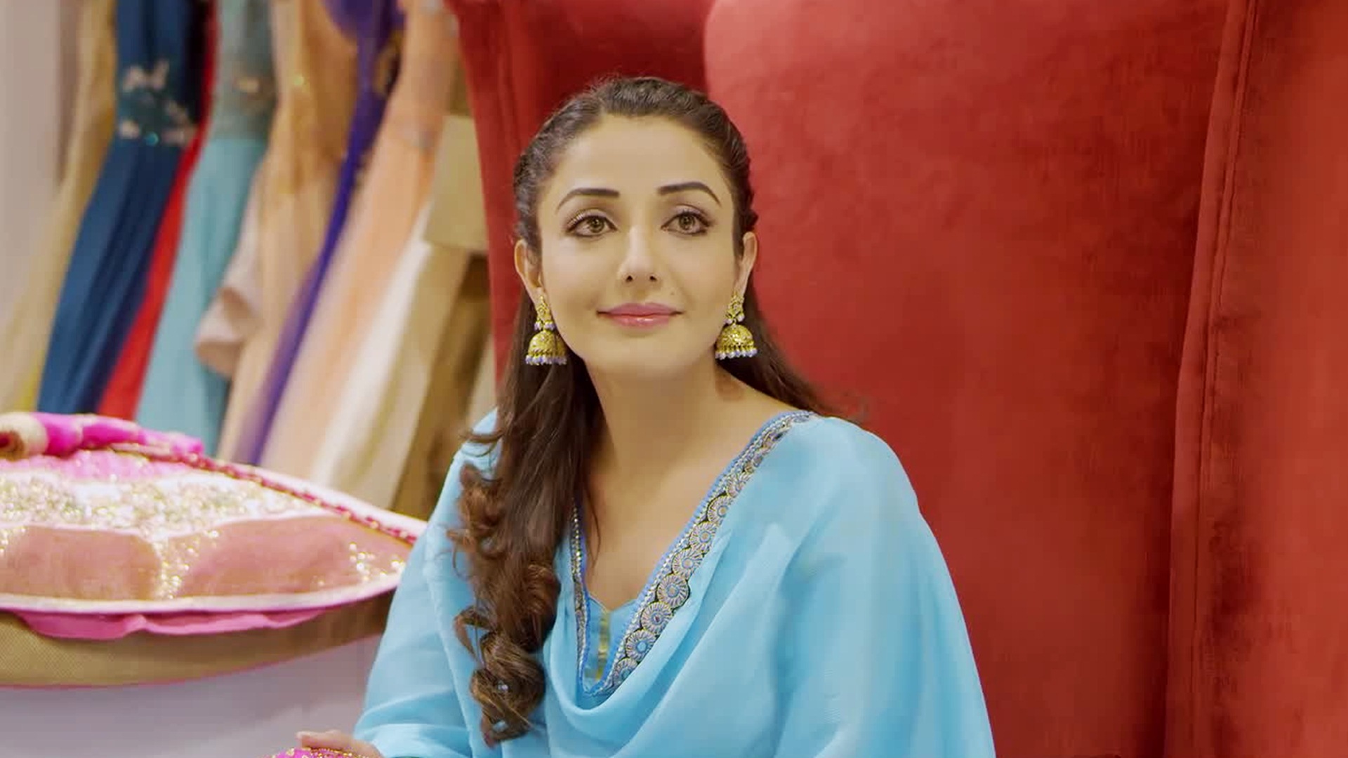 Sonia Mann Wallpaper 13028