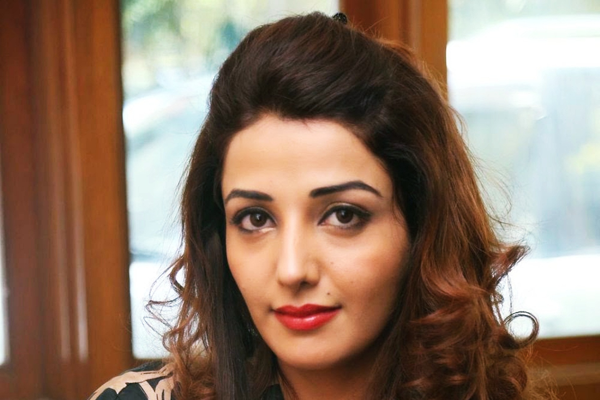 Sonia Mann Beautiful Wallpaper 13023