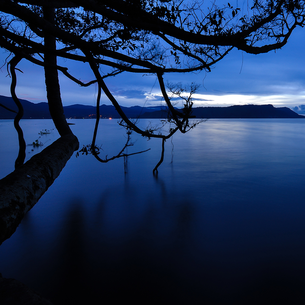 InterfaceLIFT Wallpaper: Dawn On Lake Toba