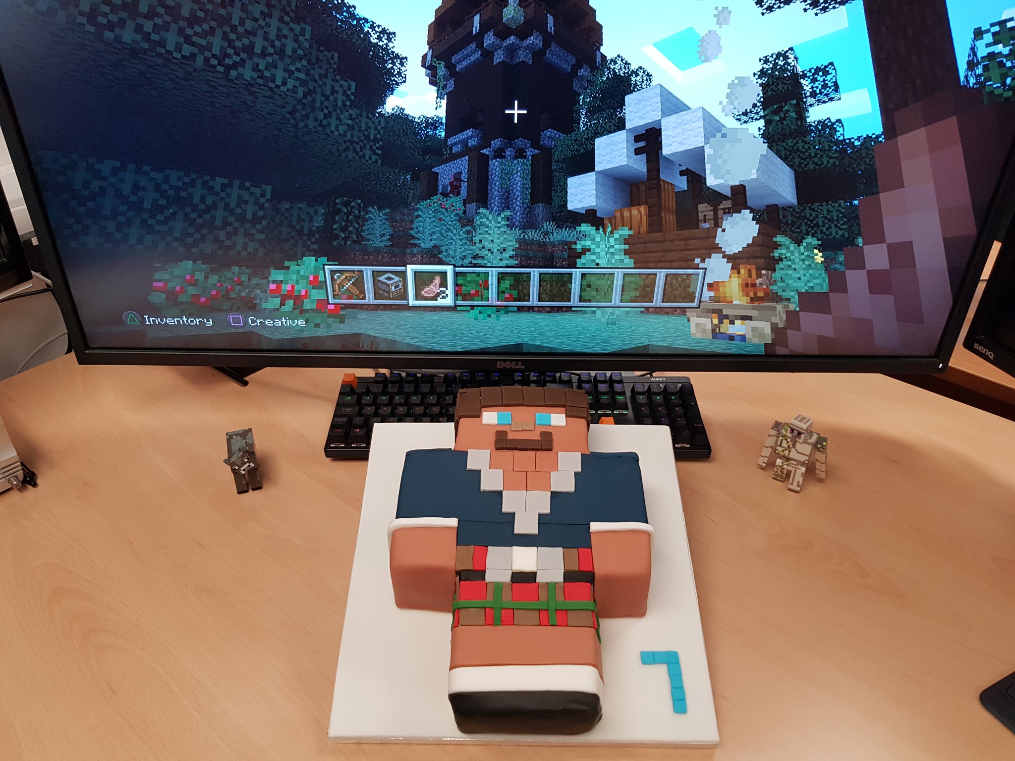 4J Studios 7th birthday Minecraft: Xbox 360 Edition!