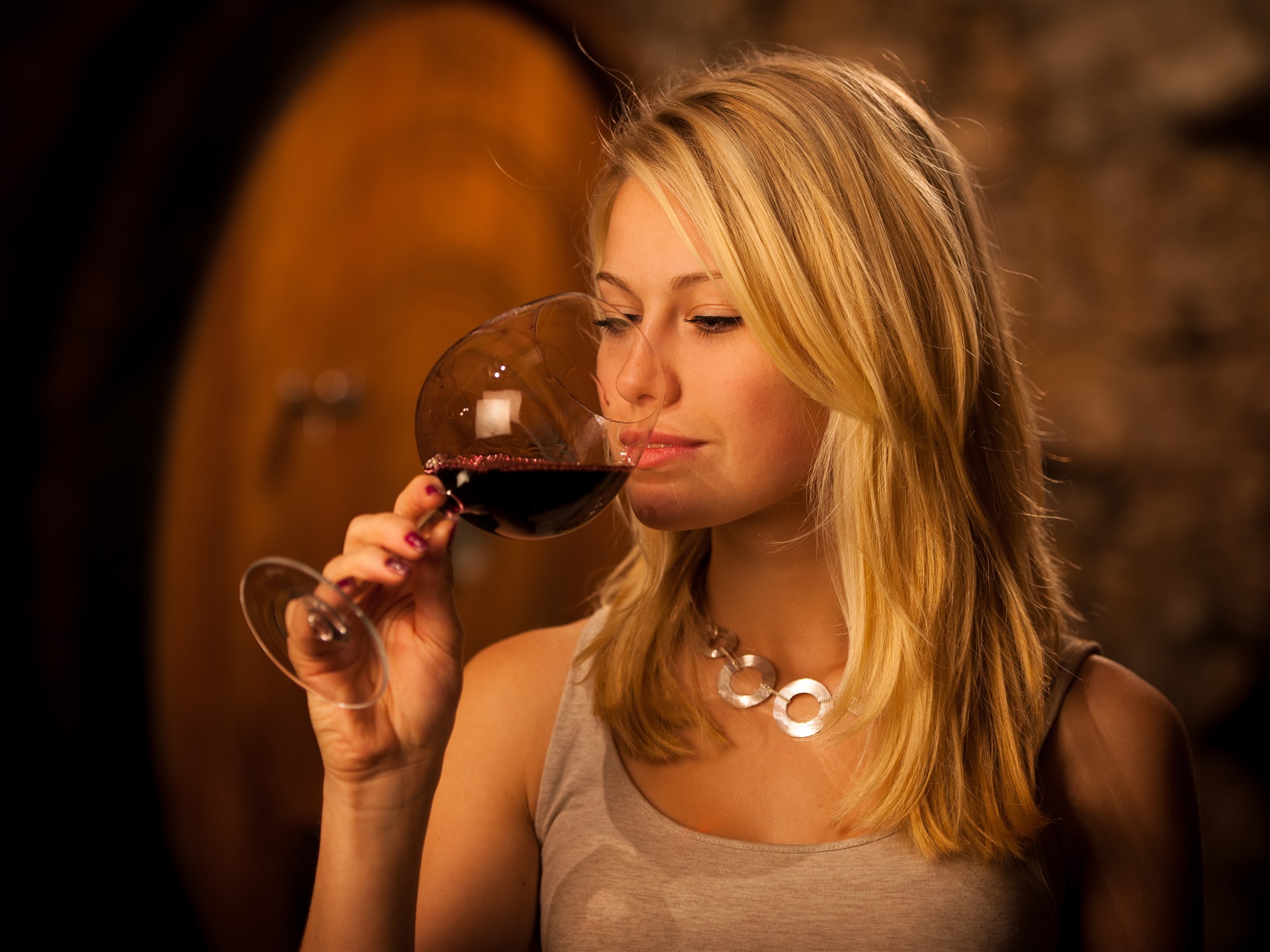 Wallpaper Blonde girl drink red wine 5120x2880 UHD 5K Picture, Image