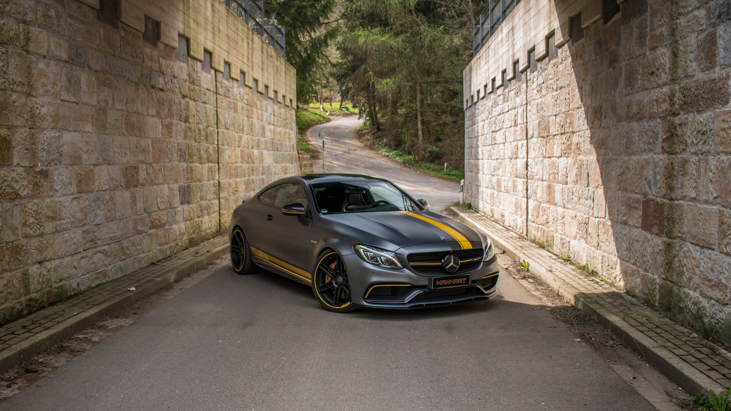 Mercedes c63 AMG Coupe зад