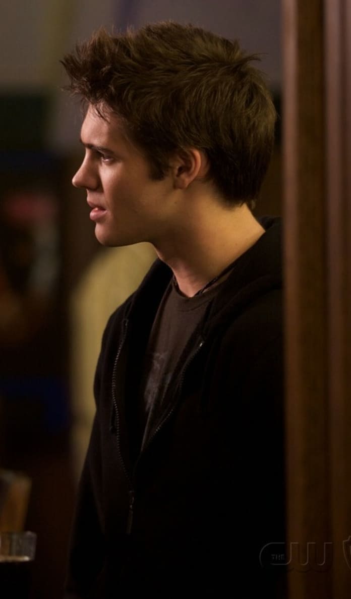 Steven R. McQueen as Jeremy Gilbert