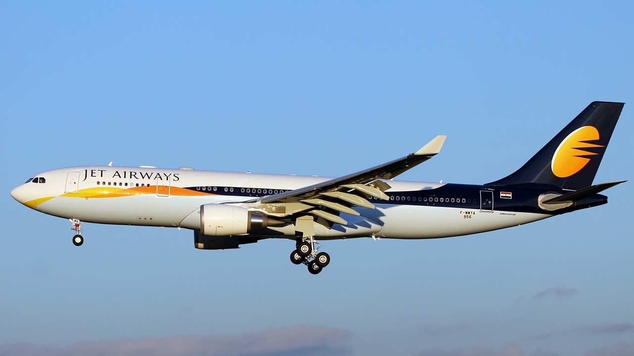 Jet Airways Airbus A330 200 Landing Gear Down Wallpaper 806