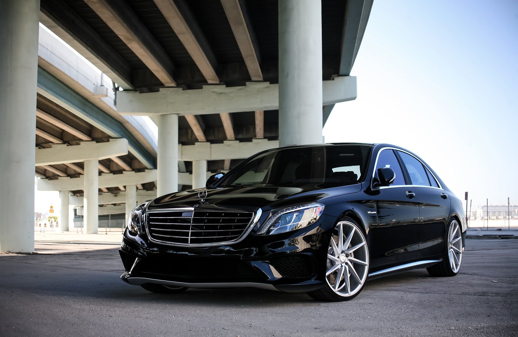 Black Mercedes Benz W220 Sedan, Vossen