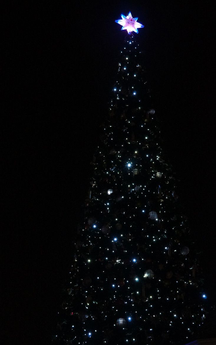 Stardust memory. Christmas background, Stardust, Dark image
