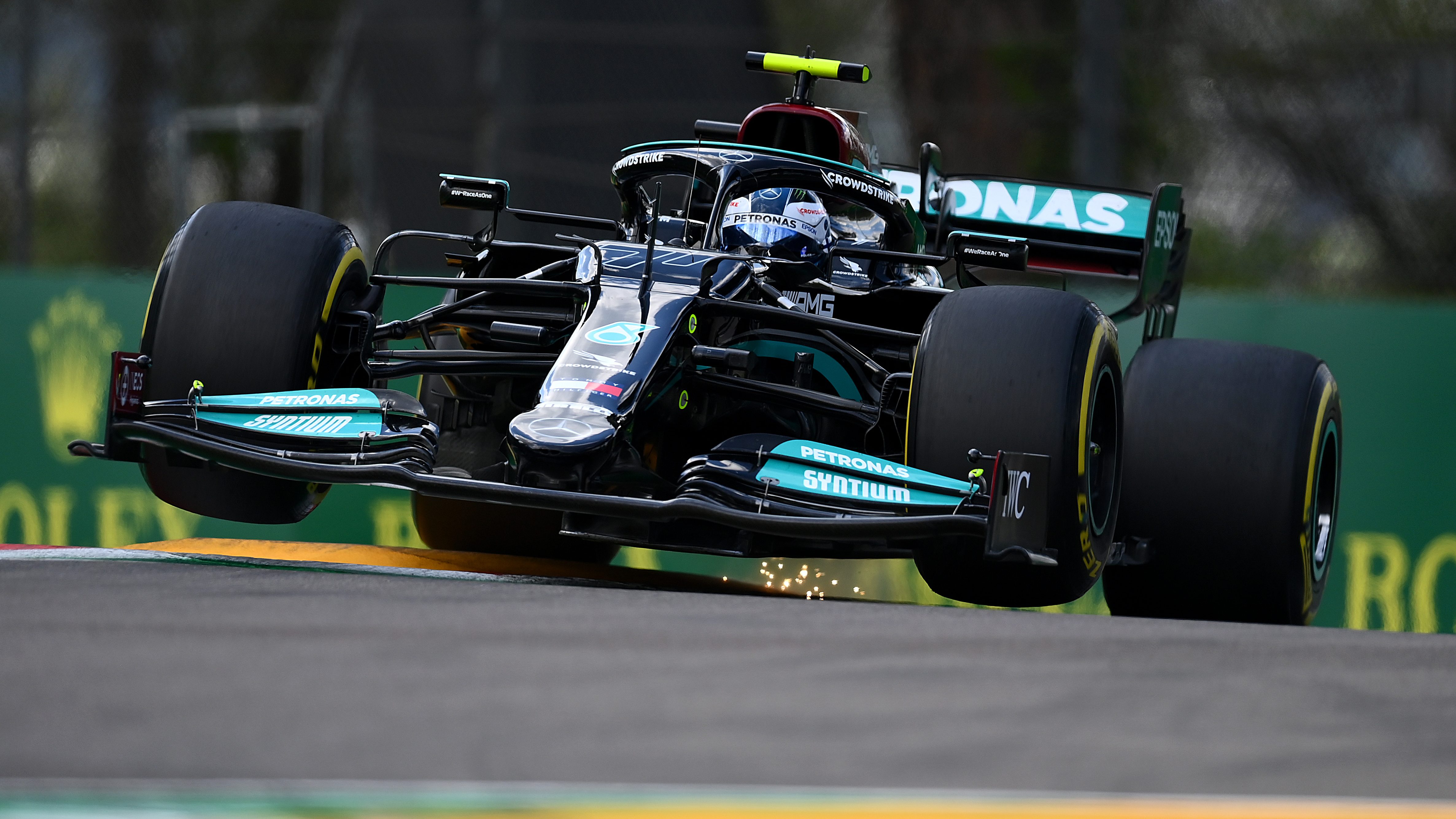 Valtteri Bottas, Lewis Hamilton are fastest in F1 practice sessions
