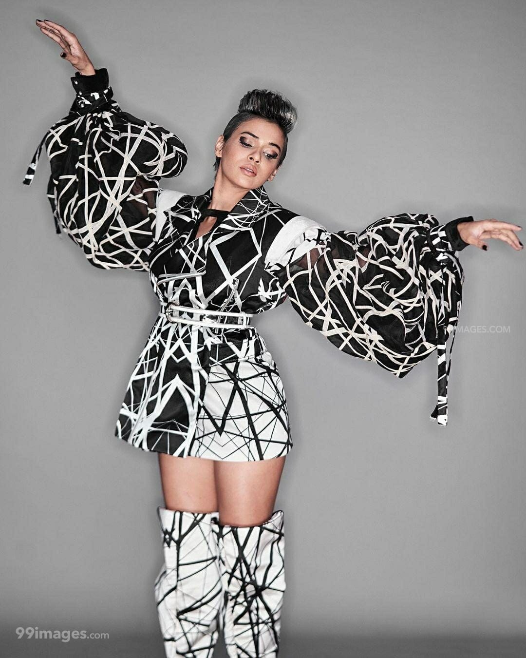 Shalmali Kholgade HD Wallpaper (Desktop Background / Android / iPhone) (1080p, 4k) (1080x1350)