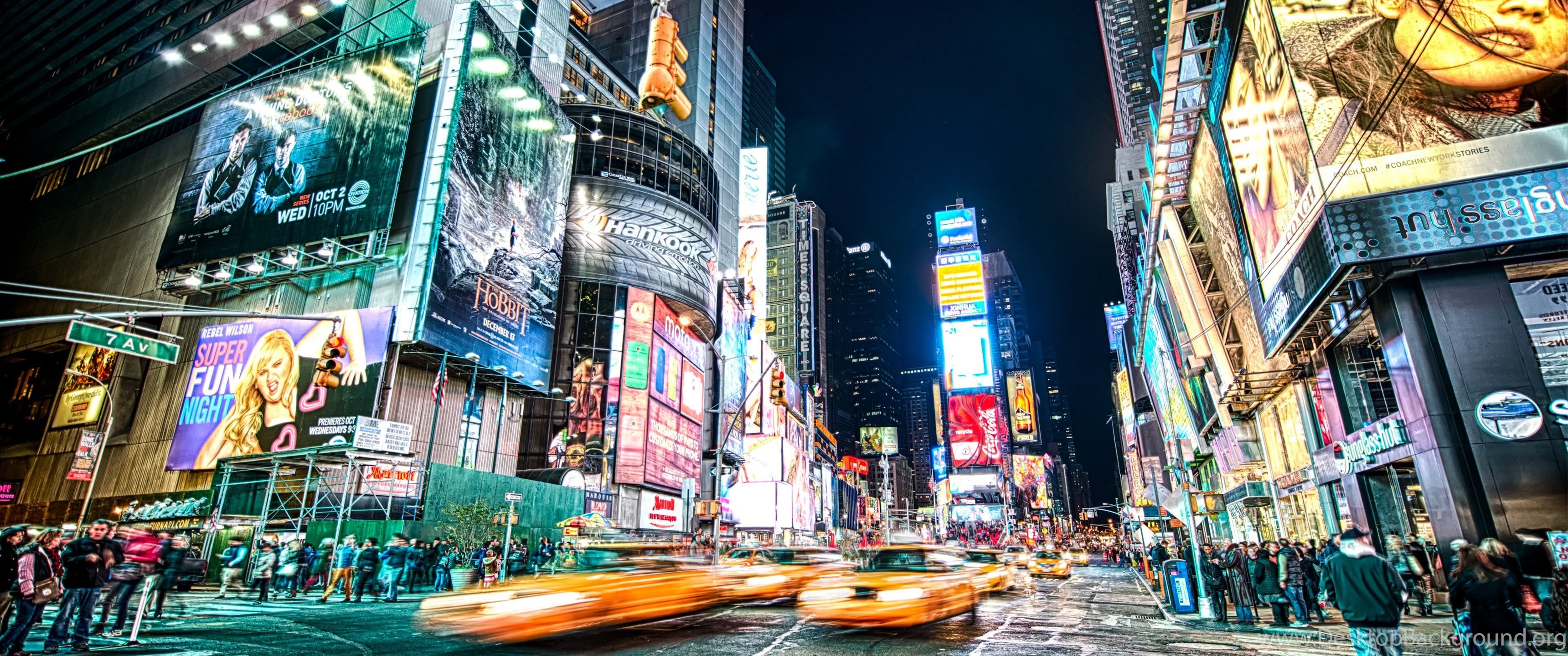 Yellow Cabs In New York Times Square Wallpaper - HD Wallpaper Desktop Background