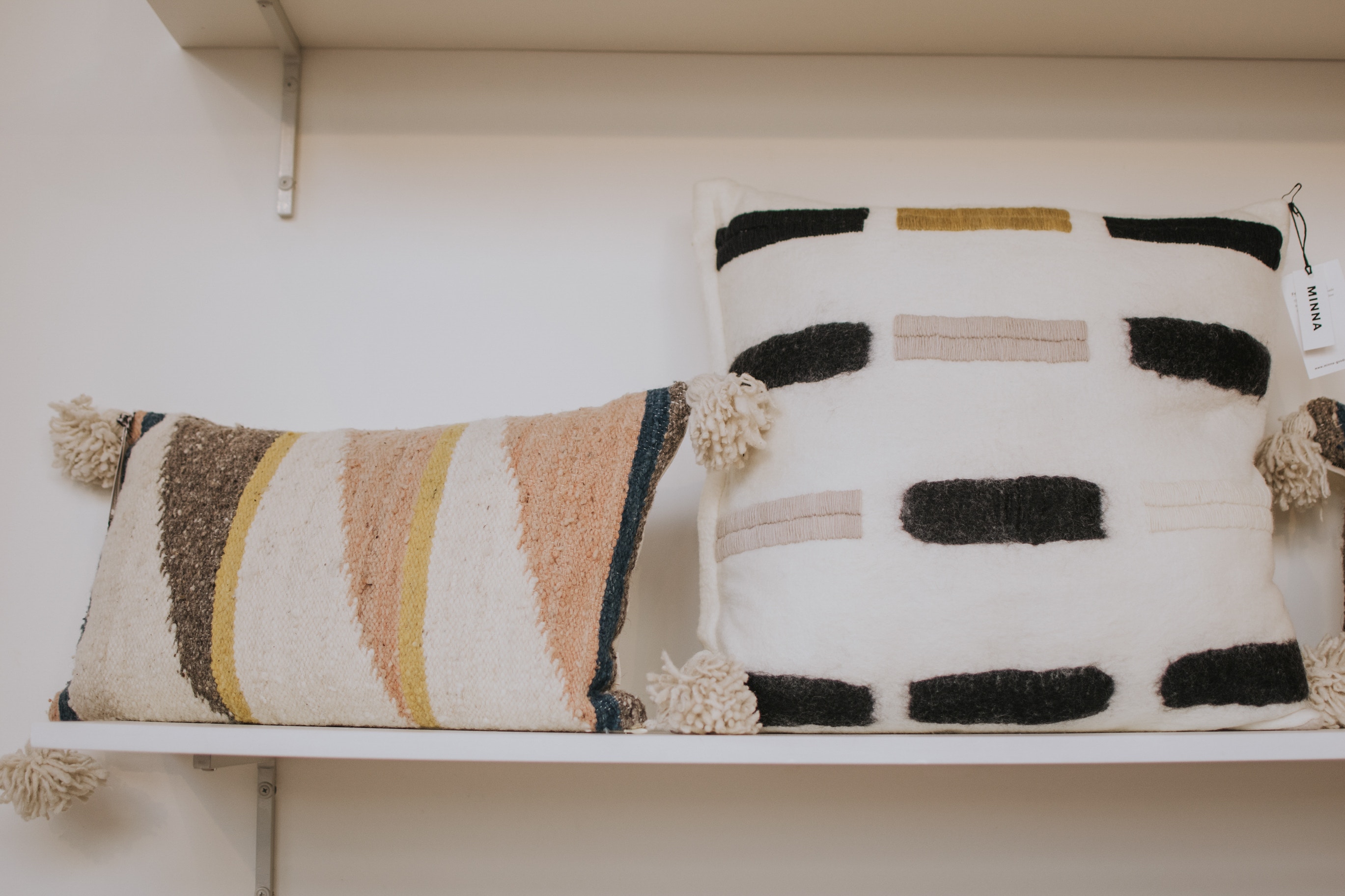 Soft Pillows HD Wallpaper