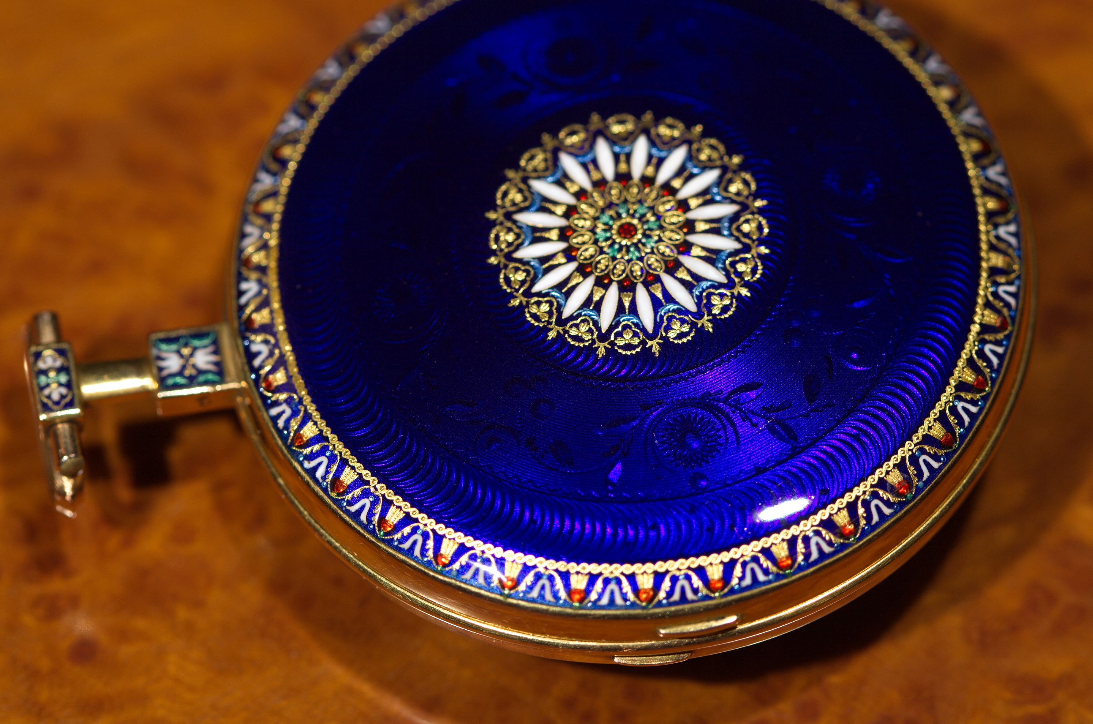 Wallpaper, old, blue, macro, gold, time, antique, watch, timepiece, pocketwatch, blueandgold, flickrfriday, enamelled, somethinggoldsomethingblue 3570x2364