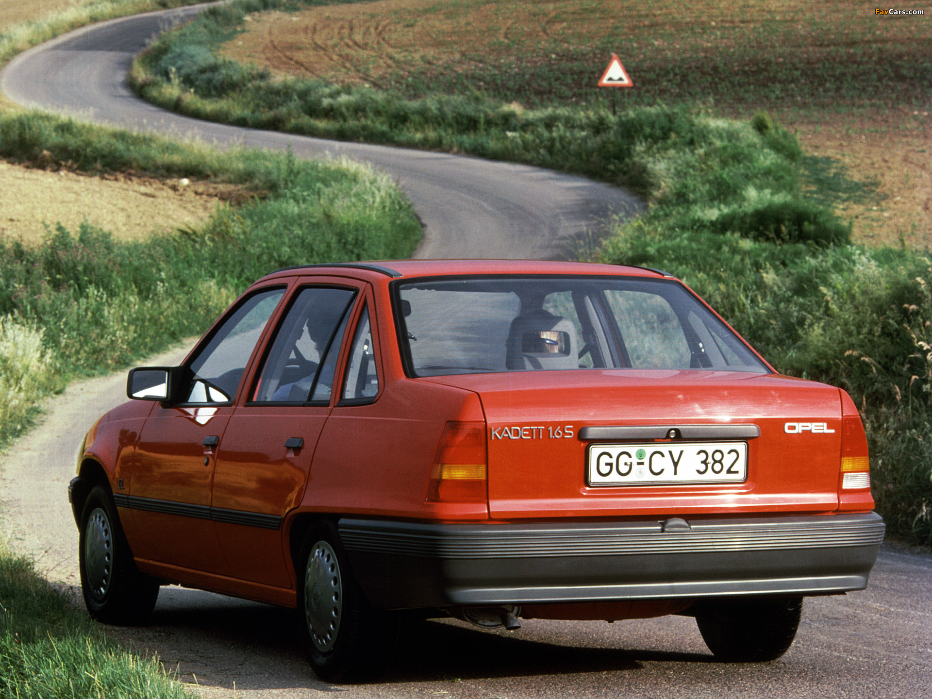 Opel Kadett Sedan (E) 1984–89 wallpaper (1920x1440)