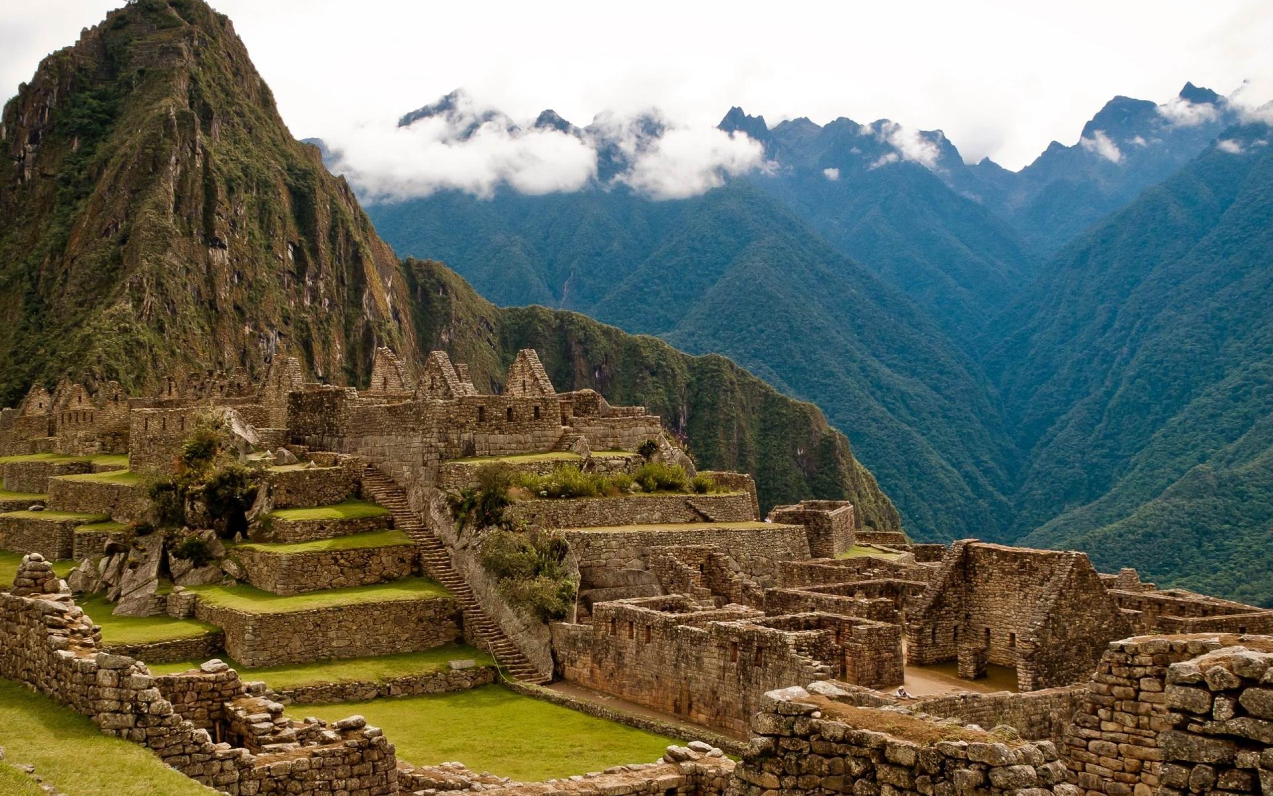 Mayan Ruins Scenery Wallpaper