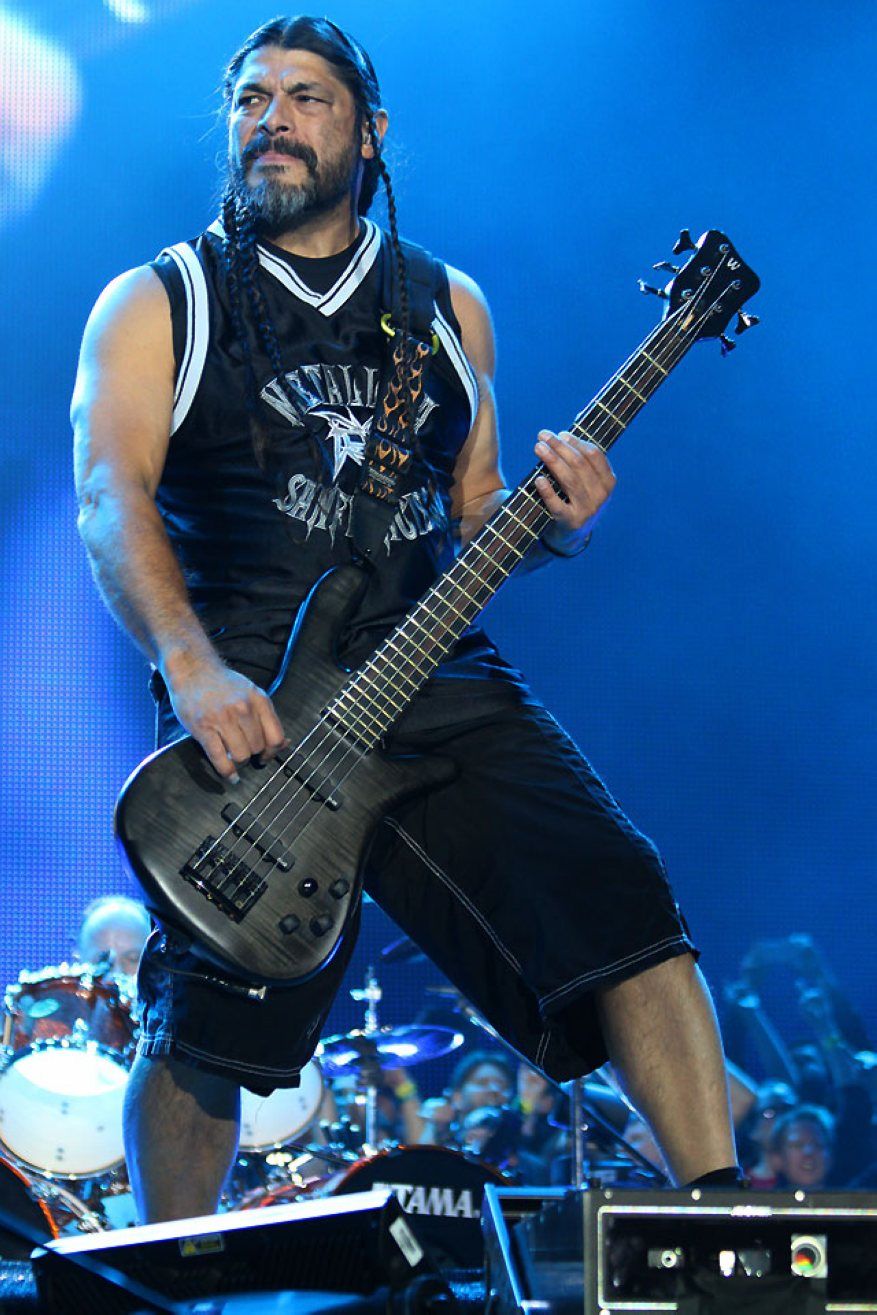Metallica Robert Trujillo May 29 Gelsenkirchen Germany 2015. Robert trujillo, Metallica, Heavy metal music