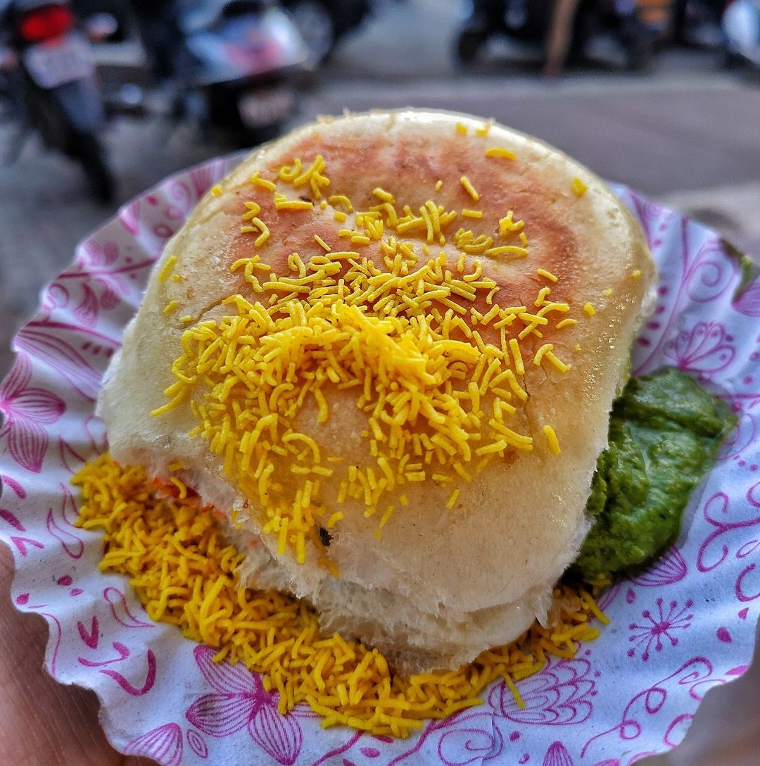 Dabeli ideas. dabeli, food, street food