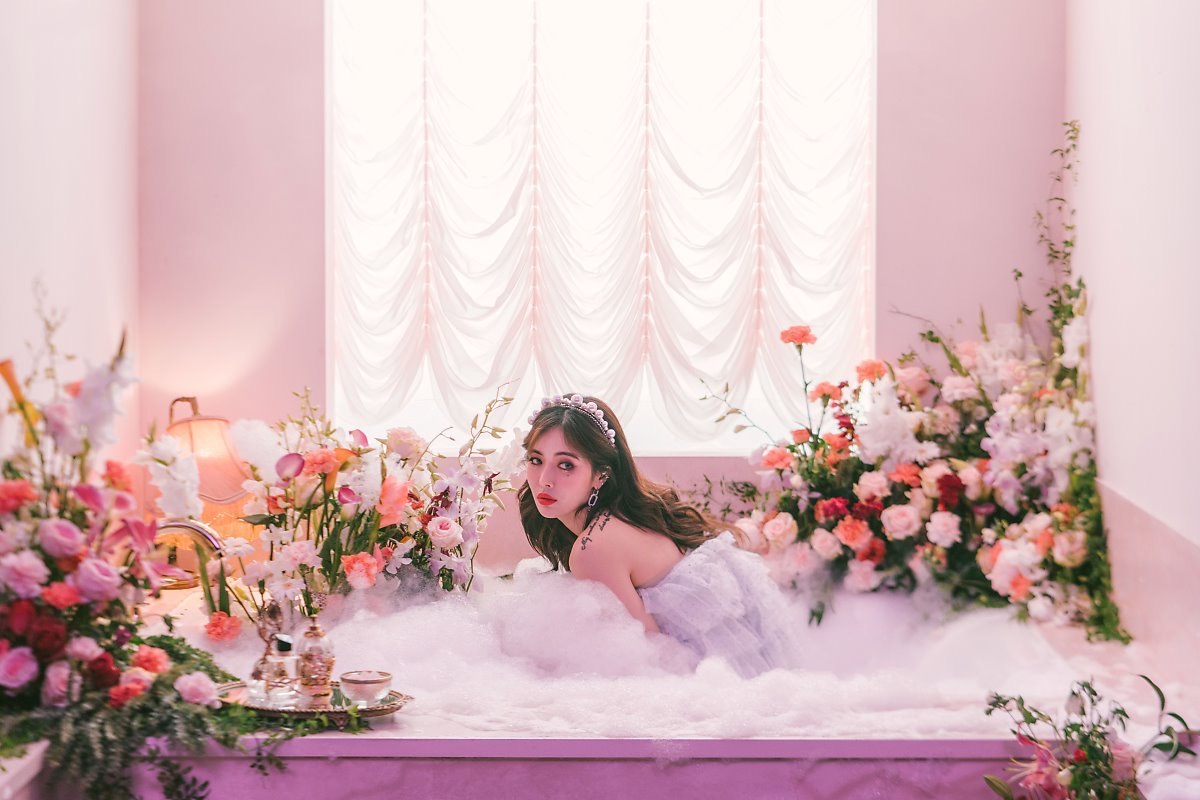 HyunaFlower shower❤️