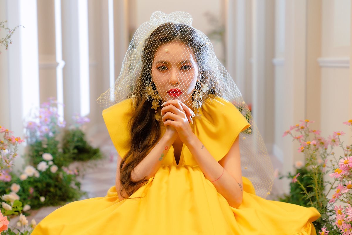 HyunaFlower shower❤️