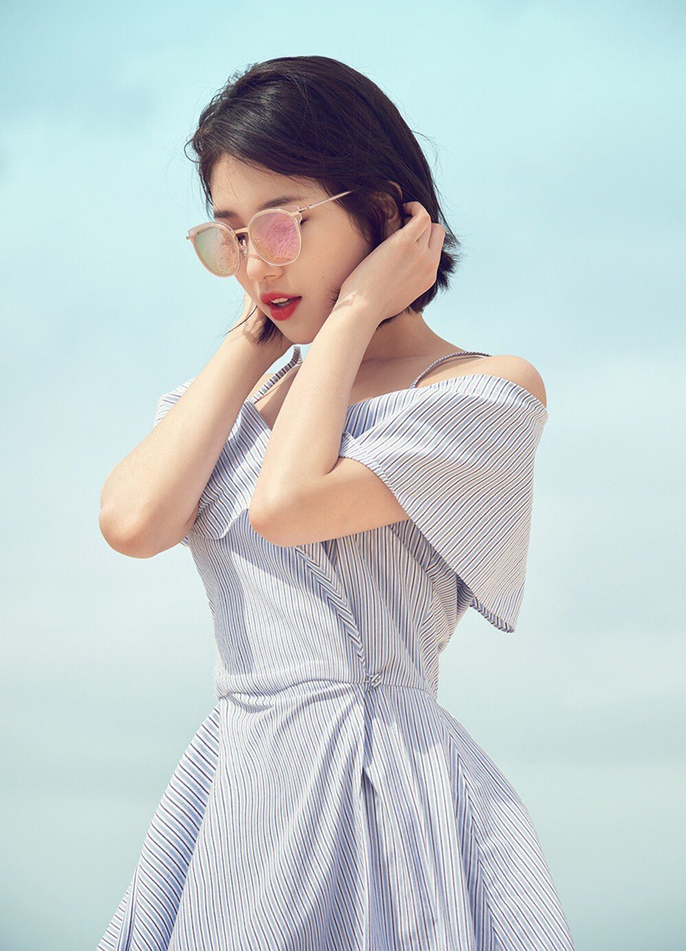 Suzy WALLPAPERS #wallpaper #lockscreen. Bae suzy, Gaya rambut pria, Potongan rambut pria