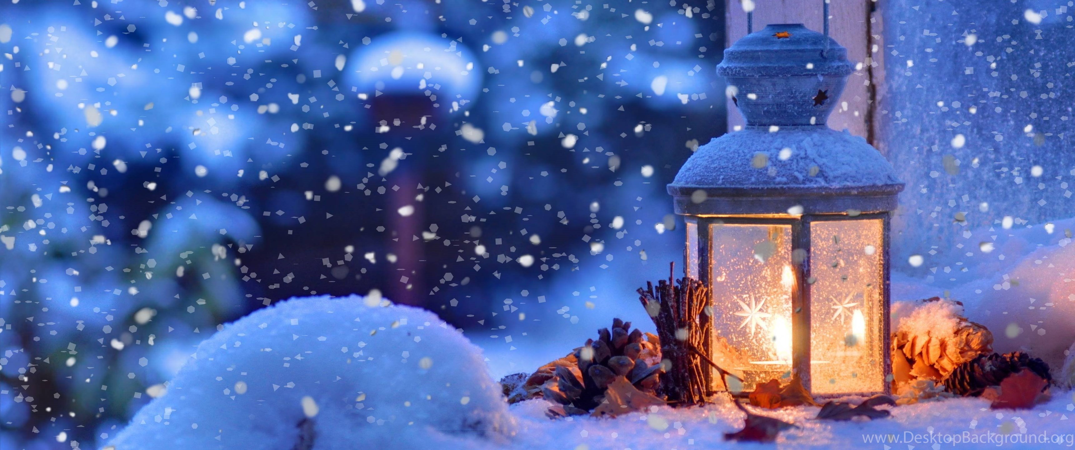 Cùng đón Giáng Sinh ấm áp bằng những hình nền đẹp lung linh nhất! Mùa đông năm nay, hãy để màn hình điện thoại của bạn trở thành một mảnh ghép quan trọng của không khí lễ hội đầy hứng khởi và niềm vui. Hình nền Giáng Sinh đầy sắc màu và rực rỡ sẽ đưa bạn đến một thế giới đầy sự bình yên và ấm áp.