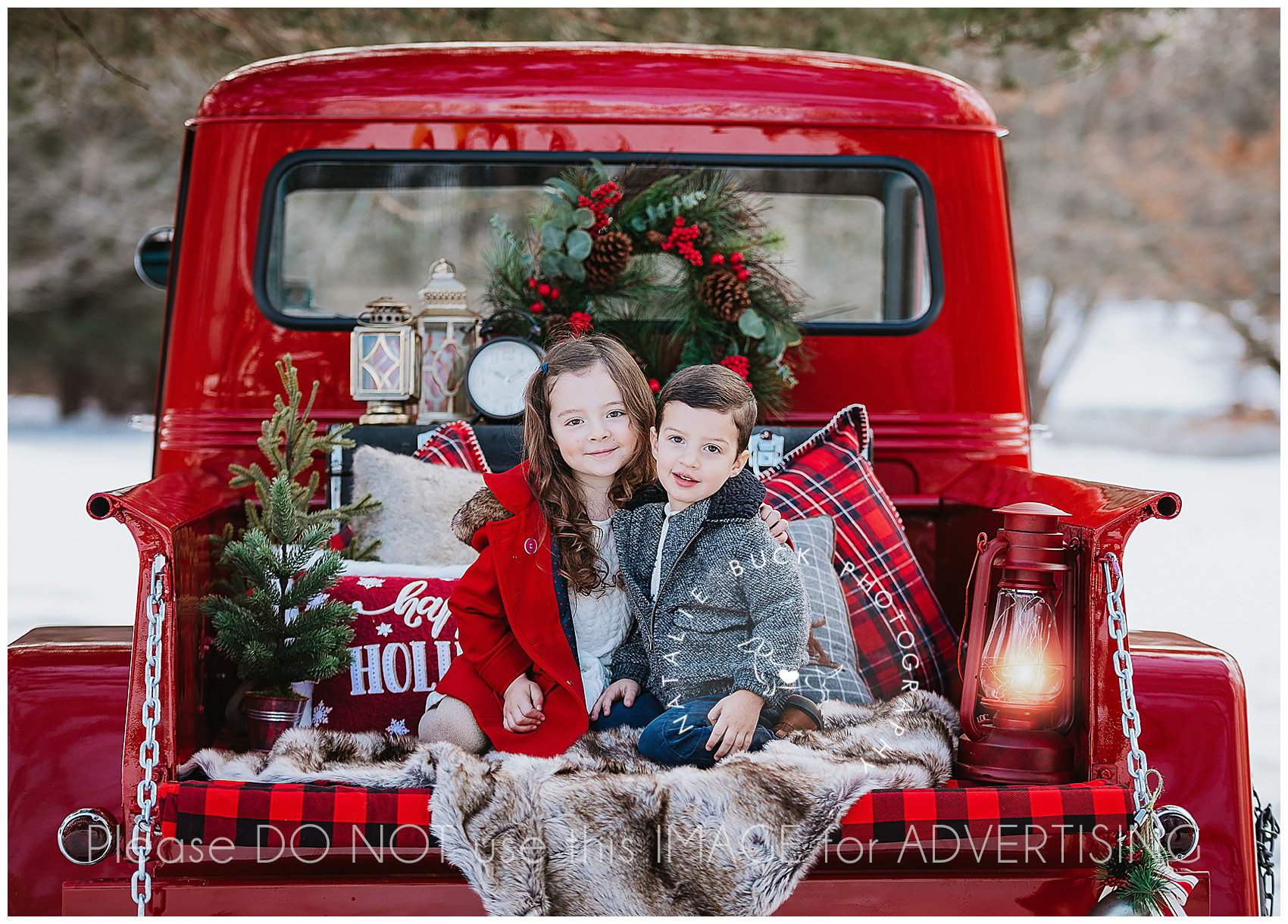 Holiday Mini Sessions are a GO! Family Photogapher