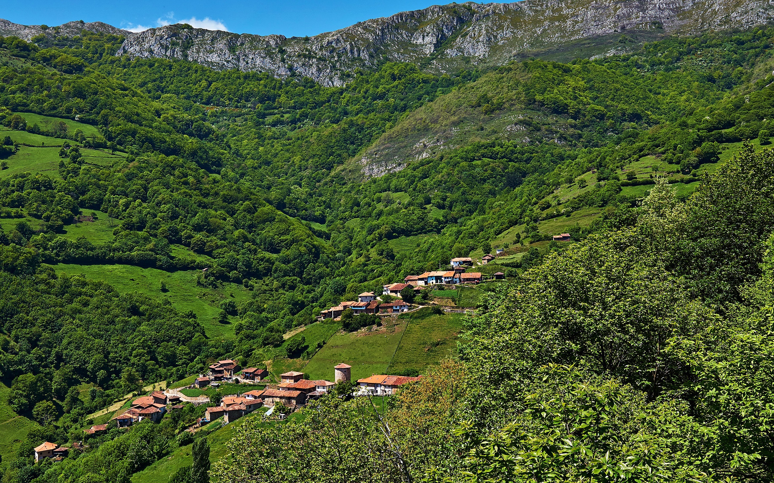 Wallpaper Asturias, Spain, houses, mountains 2560x1600 HD Picture, Image