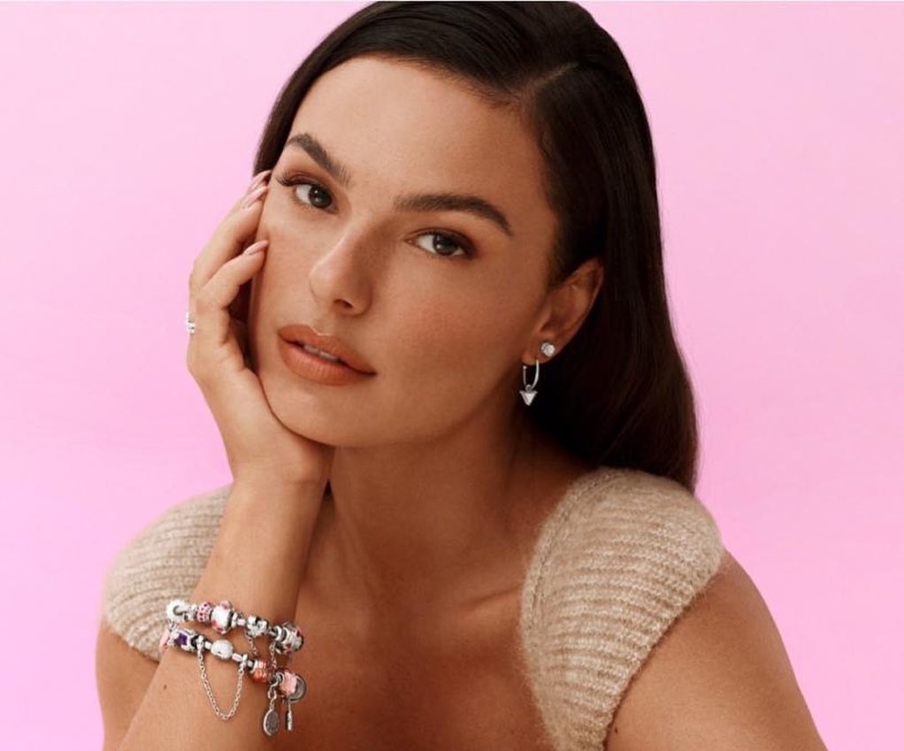 Isis Valverde Wallpapers - Wallpaper Cave