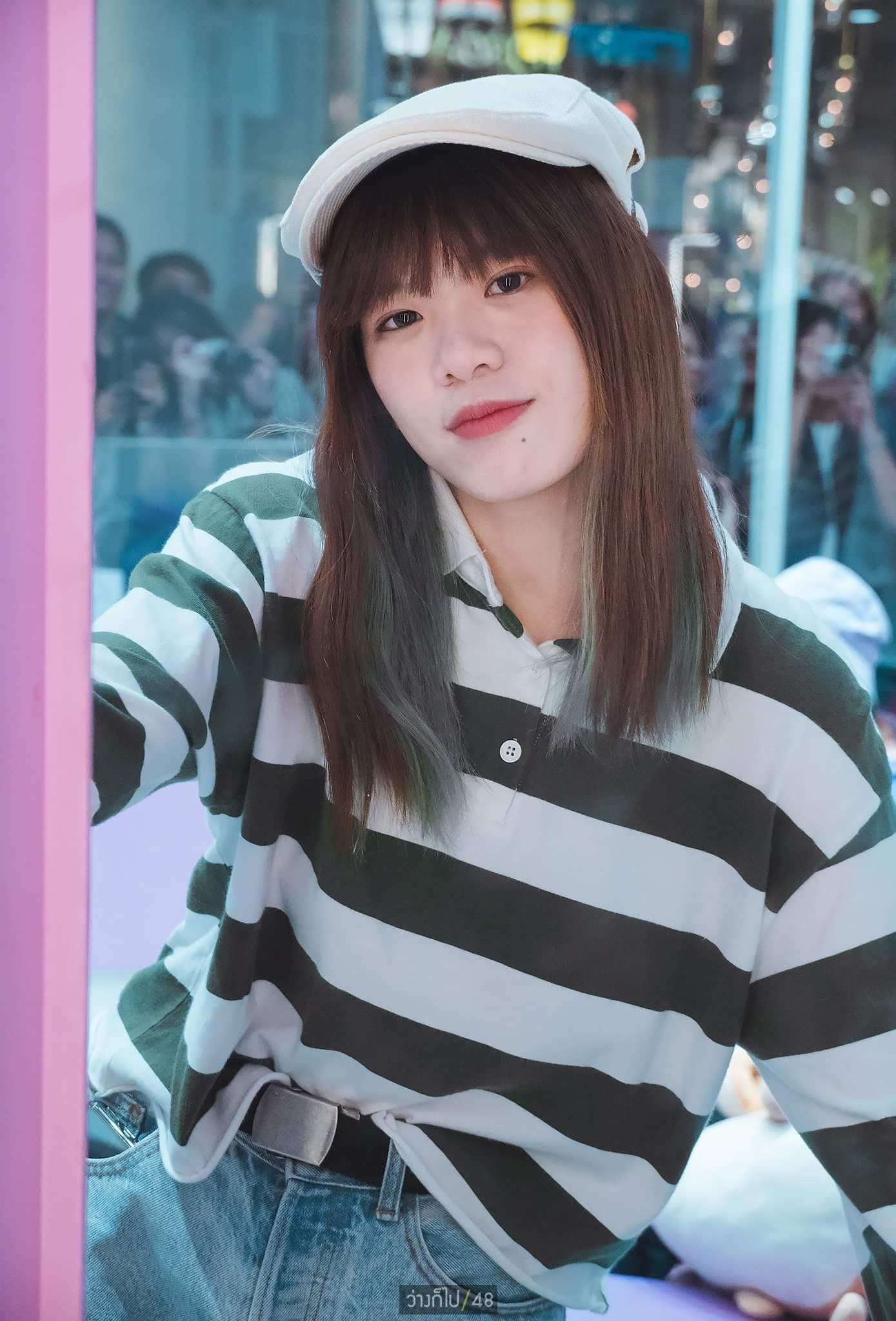 ปักพินโดย พุธรักษ์ จันทประทุม ใน Wee BNK48. วี, รถถัง, นางฟ้า