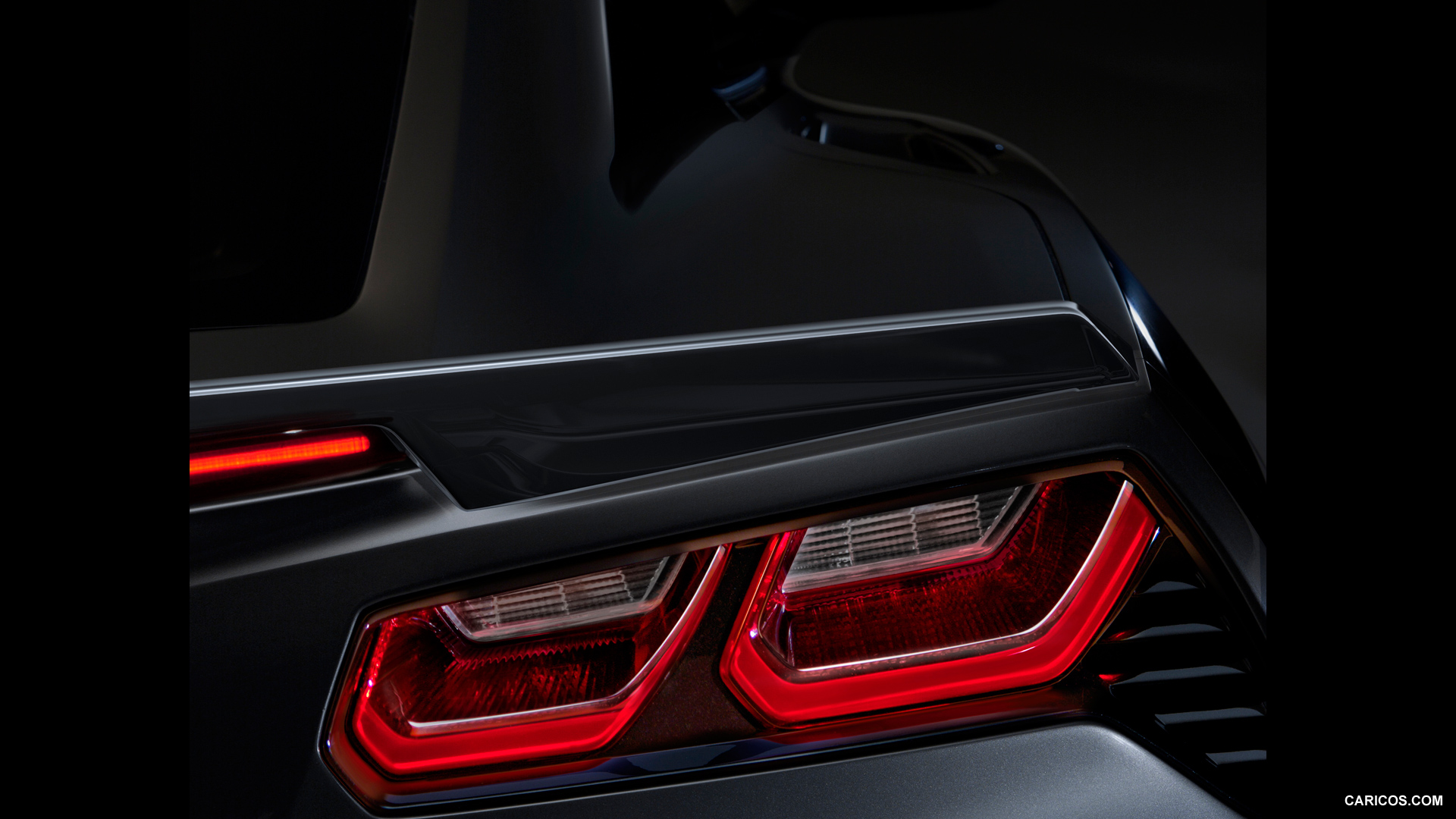 Tail Lights wallpaperx1080