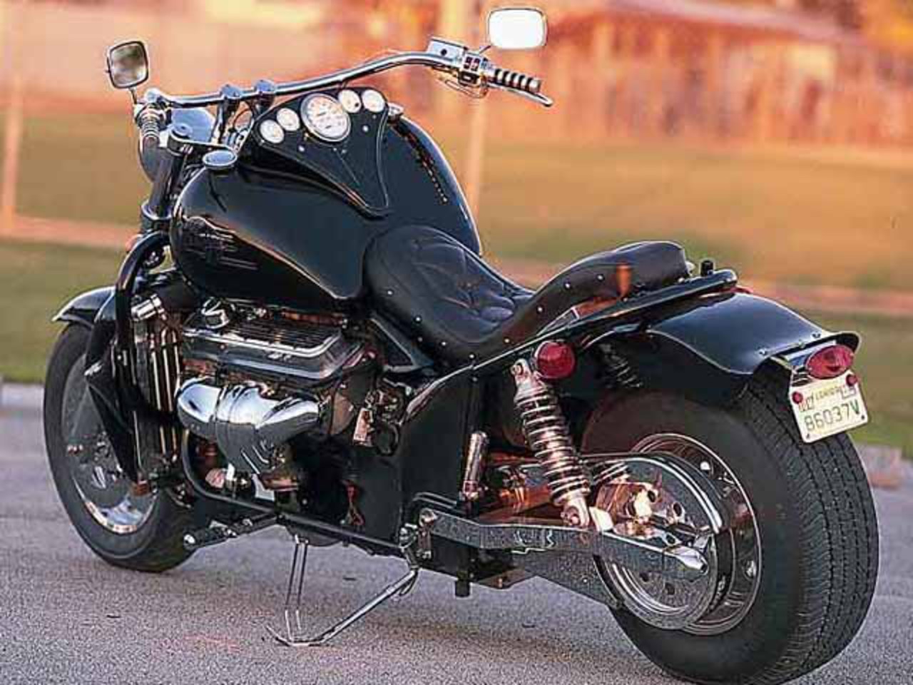 РњРѕС‚РѕС†РёРєР» Boss Hoss v8