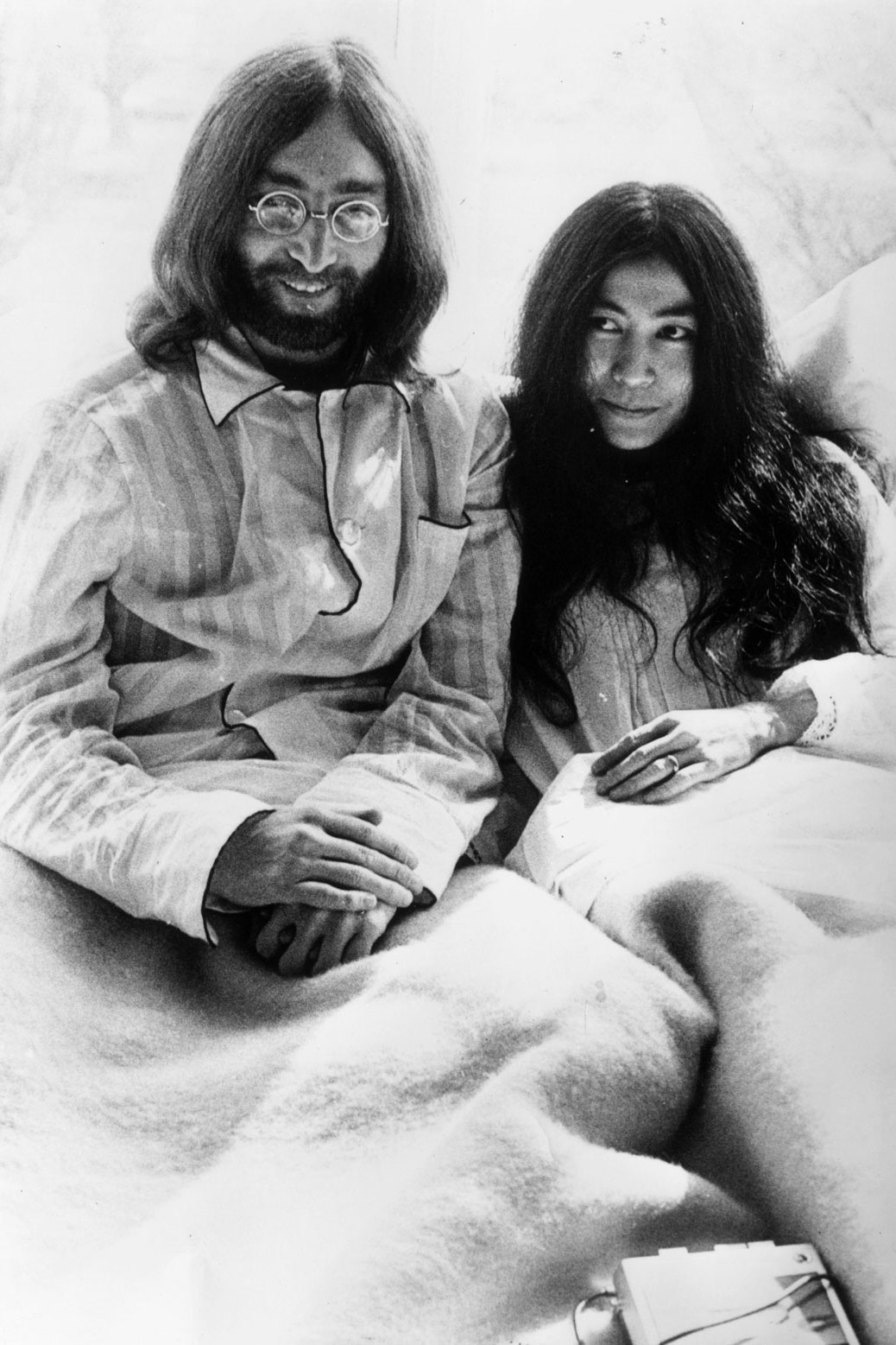John Lennon and Yoko Ono: The story behind the legendary photo of the couple after their wedding