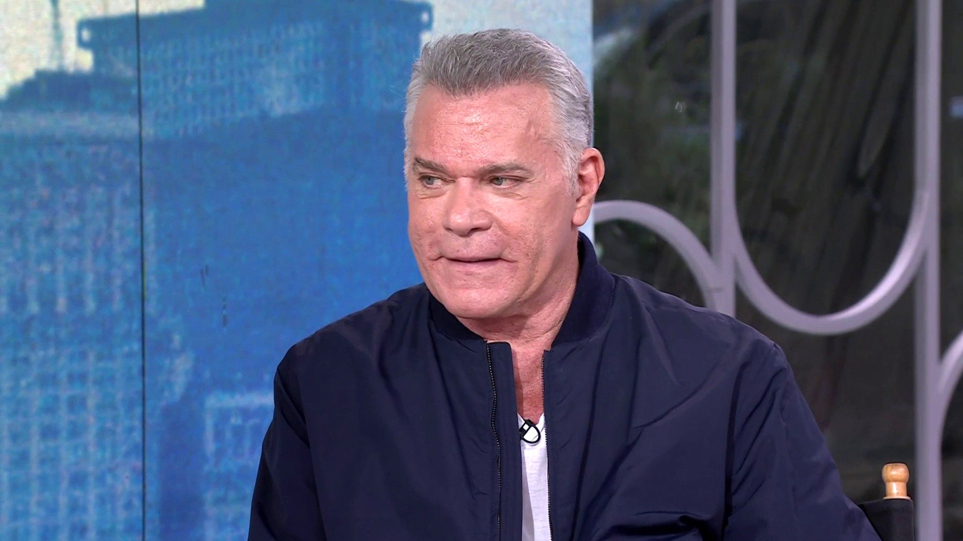 Ray Liotta recalls his mom dying while filming 'Goodfellas'