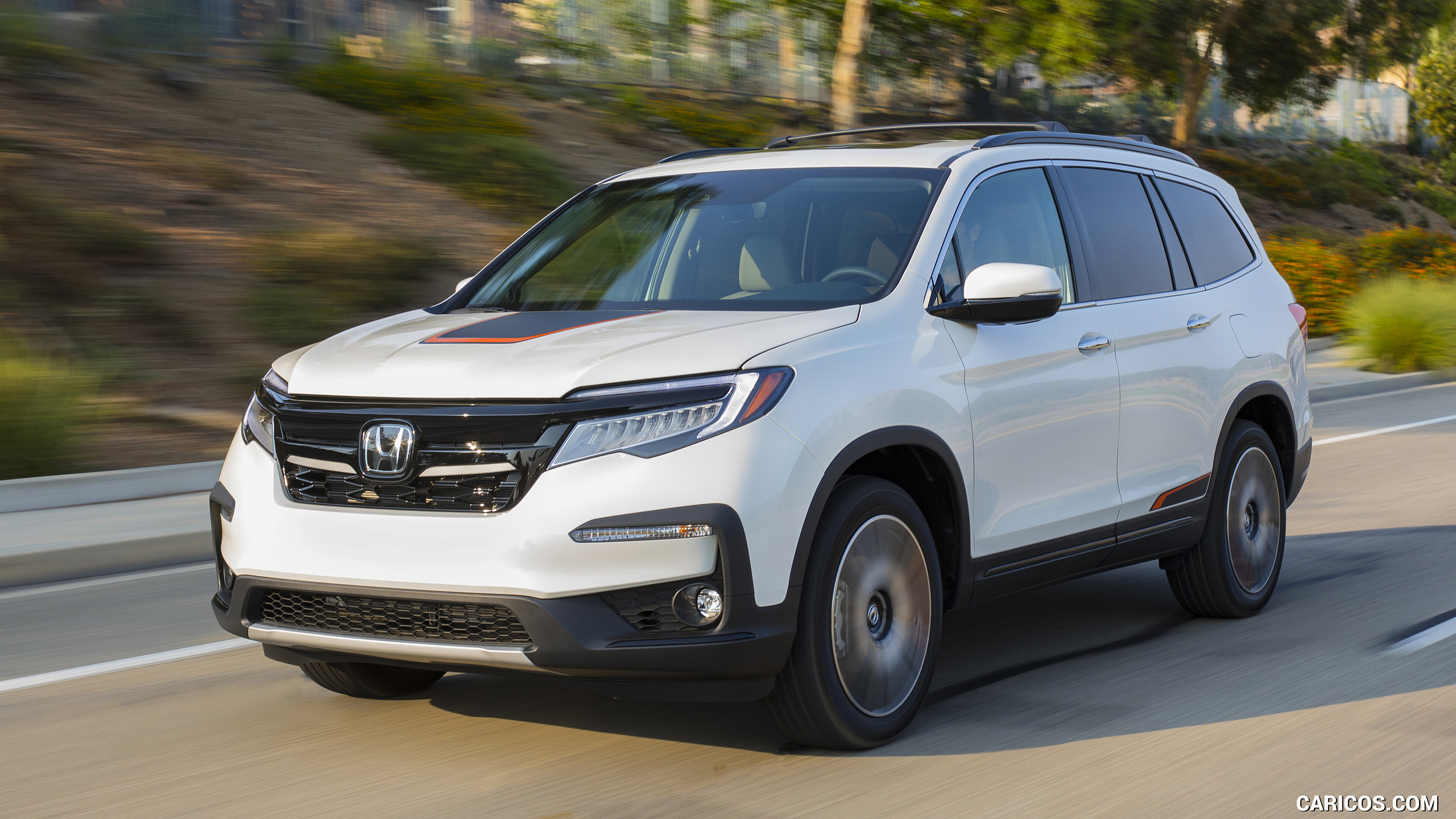 Honda Pilot Elite Three Quarter