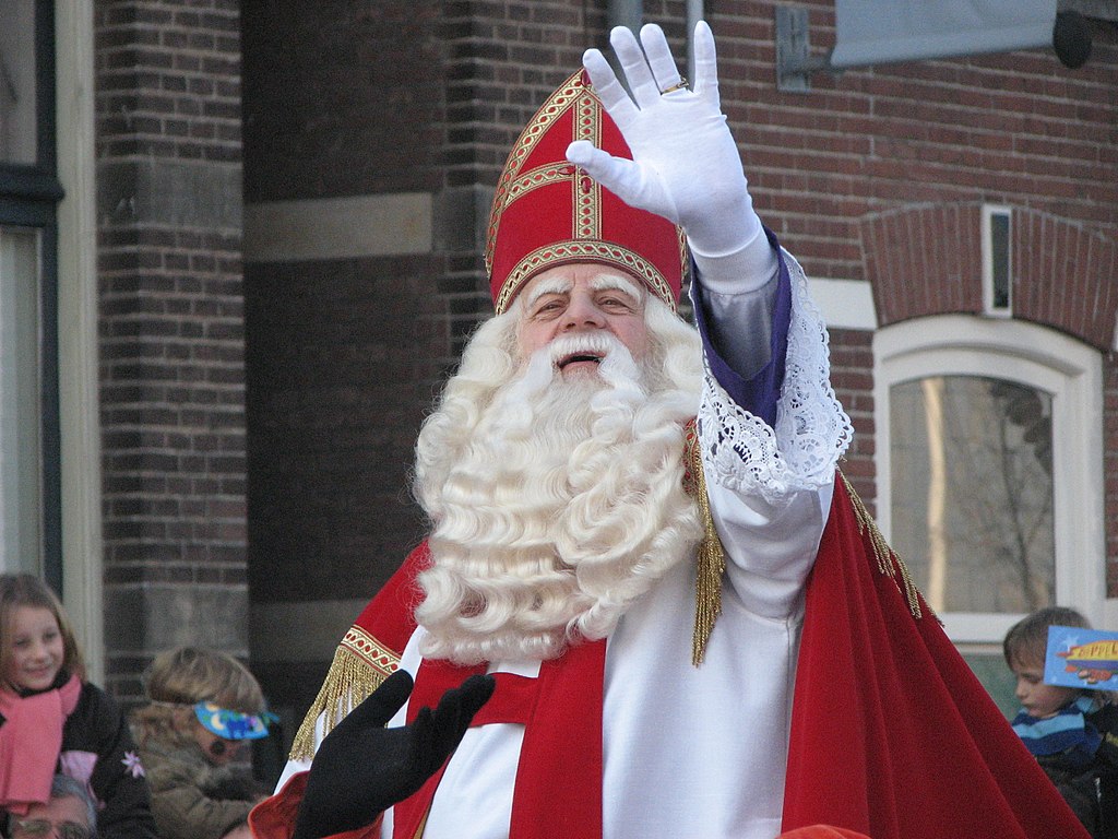 Sinterklaas arrives in the