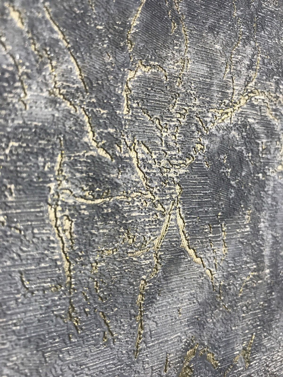 V509 03 Wallpaper Blue Gray Silver Gold Metallic Cracks Plain Textured