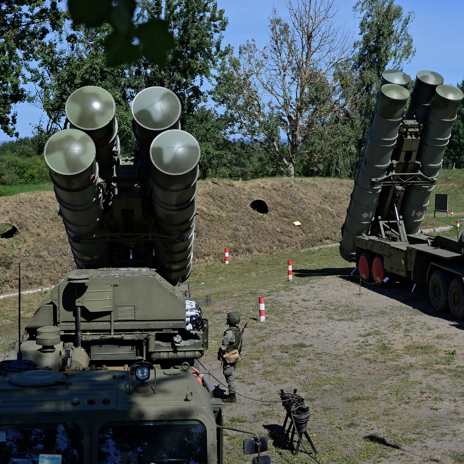 EXPLAINED: High On Versatility, More Bang For Buck. What Russian S 400 Triumf Brings To India's Air Defence