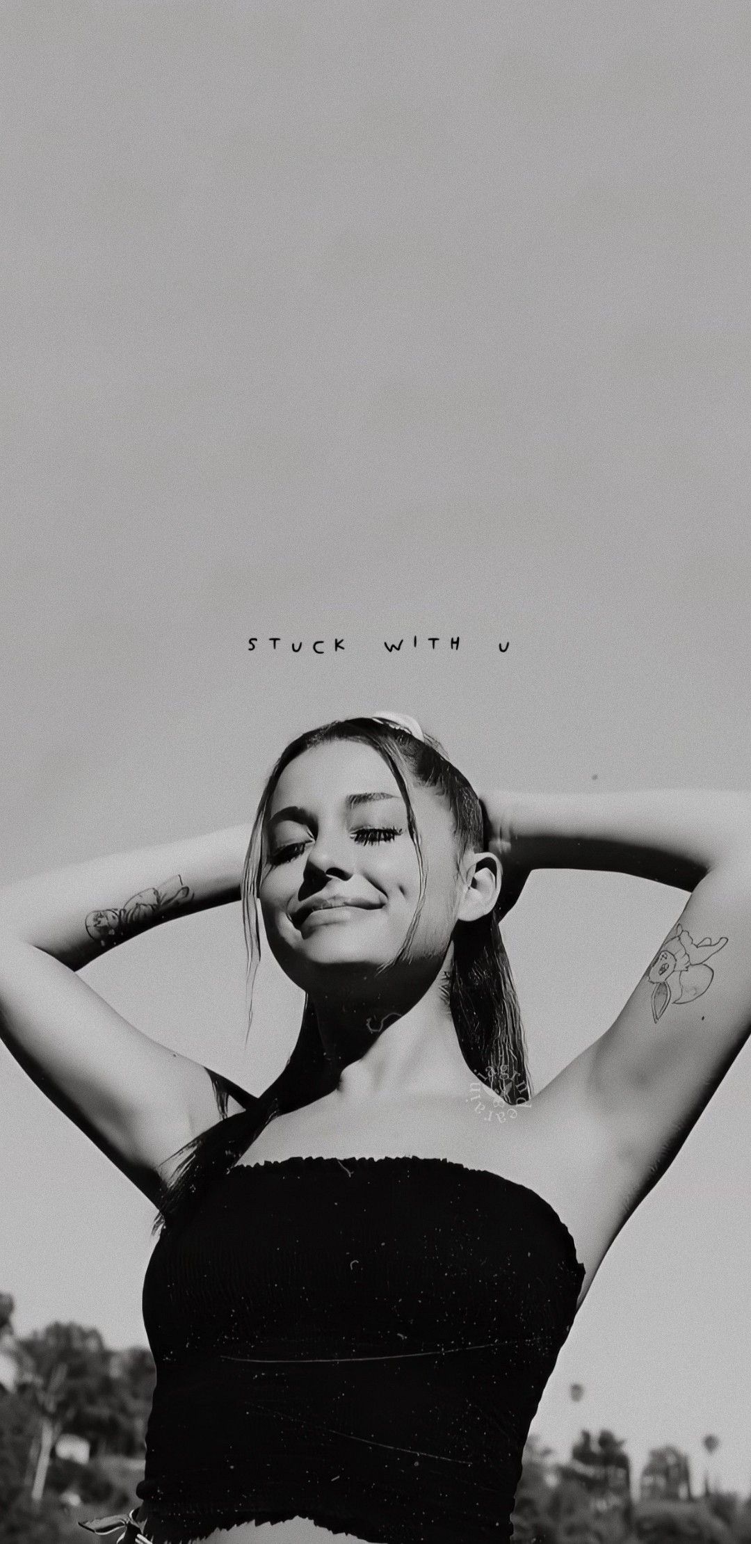 Ariana Grande Wallpaper