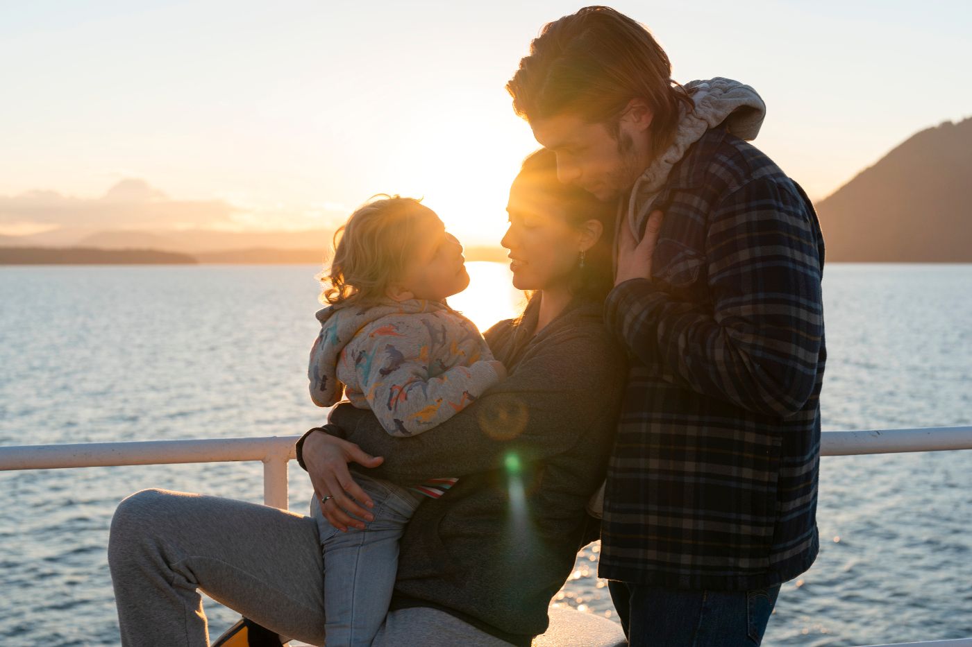 Margaret Qualley's MAID TV Series Reveals New Netflix Show Produced