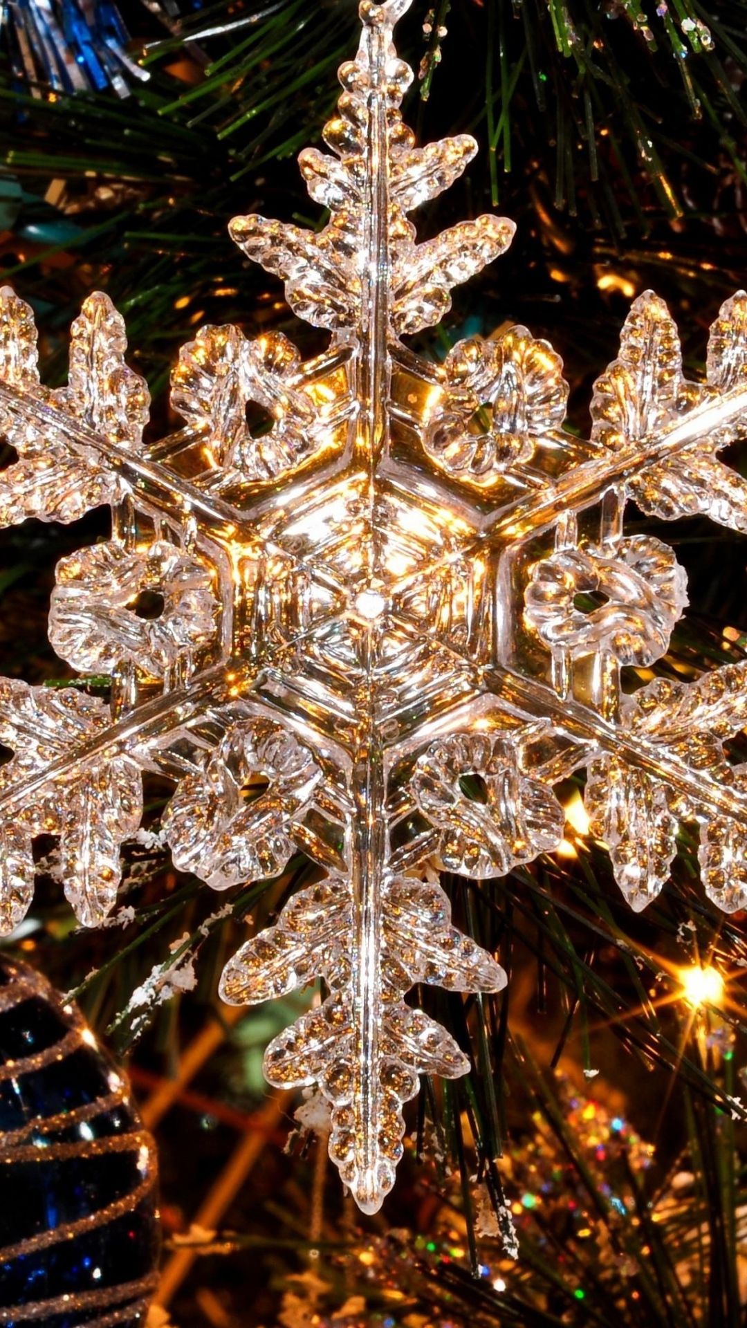 Wallpaper New Year, Holiday, Tree, Snowflake, Christmas Toys, Close Up Wallpaper, Wallpaper 1080x1920, Christmas Toys