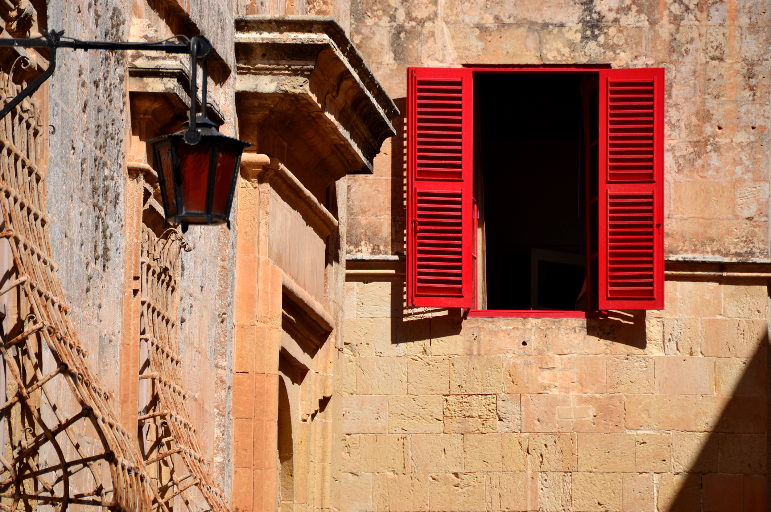 Wallpaper, red, wallpaper, open, background, Malta, openwindow, mdina, louvres, redwindow 2500x1661